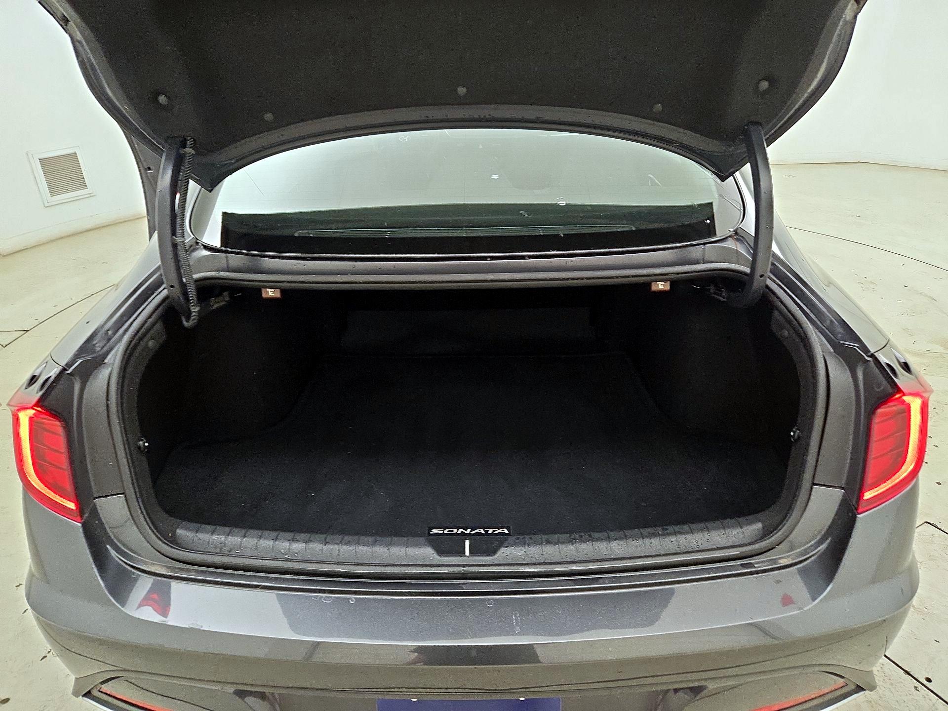 Thumbnail: 2022 Hyundai Sonata - 19