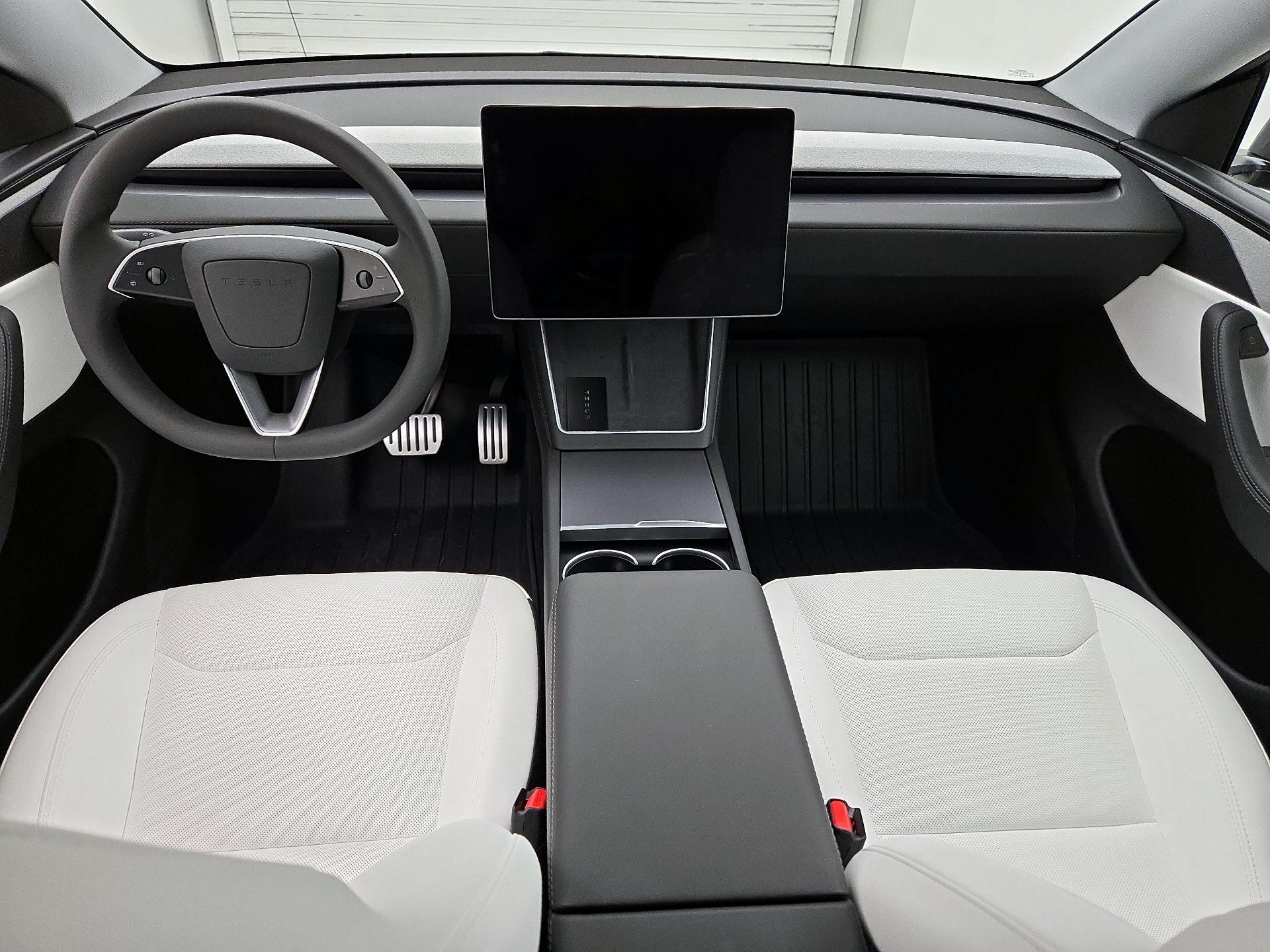 Thumbnail: 2026 Tesla Model Y - 9