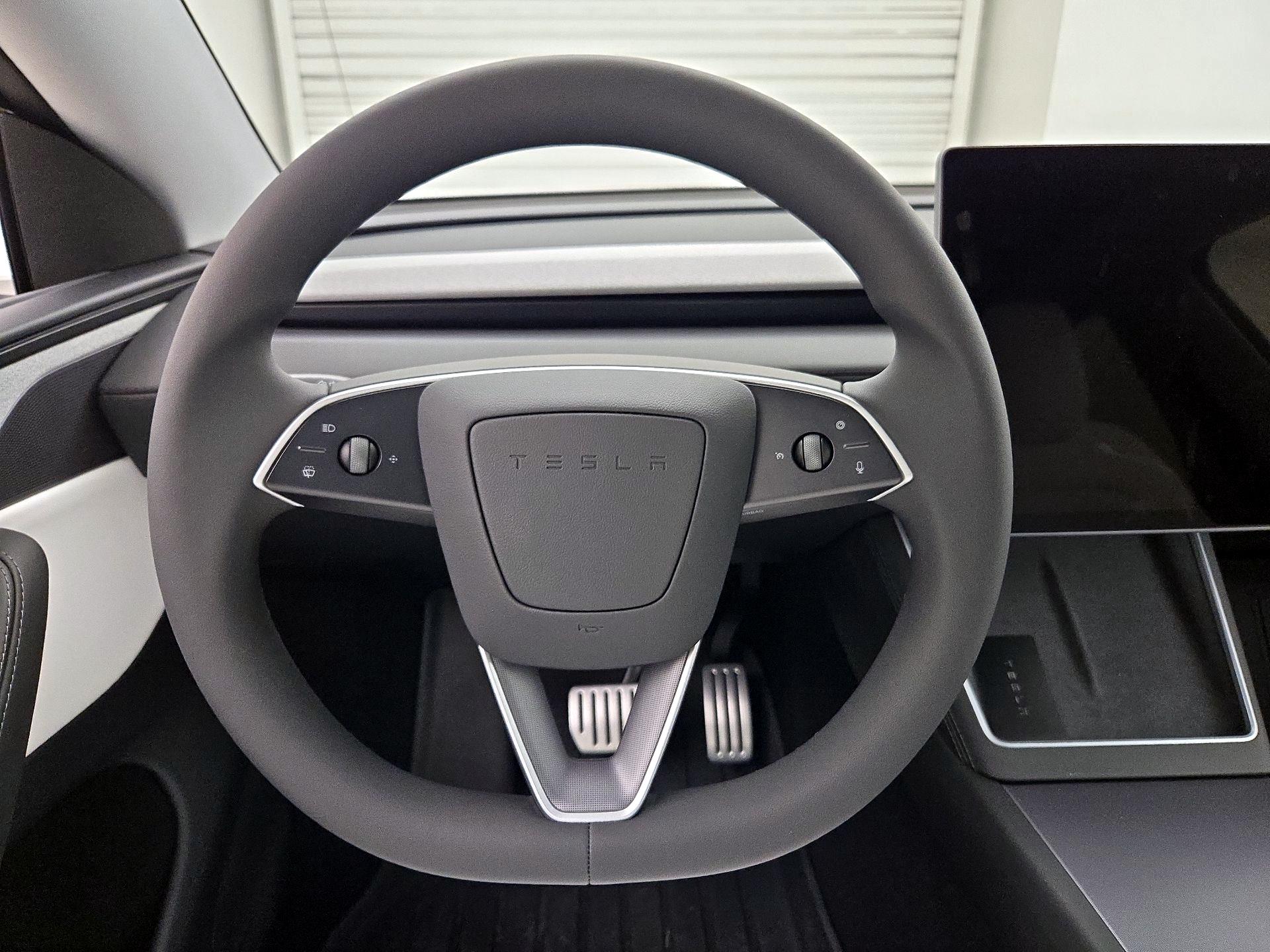 Thumbnail: 2026 Tesla Model Y - 10
