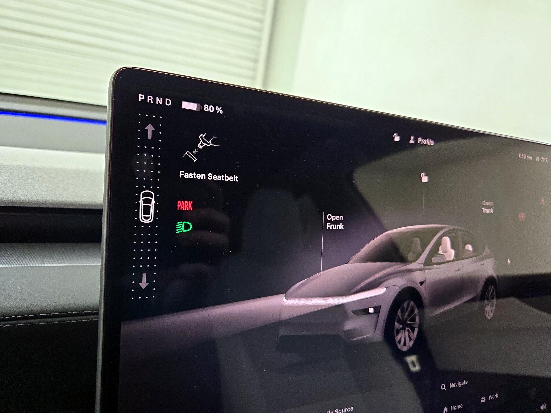 Thumbnail: 2026 Tesla Model Y - 17