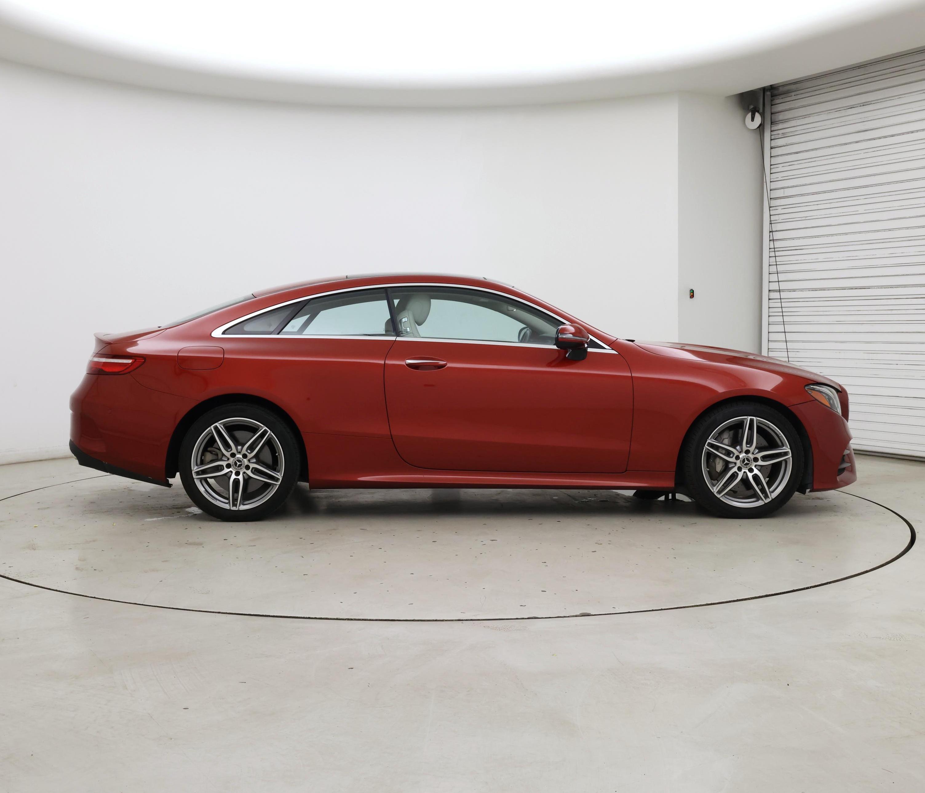 Thumbnail: 2018 Mercedes-Benz E-Class - 7