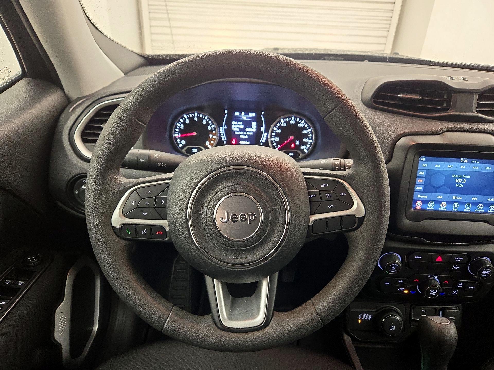 Thumbnail: 2021 Jeep Renegade - 10