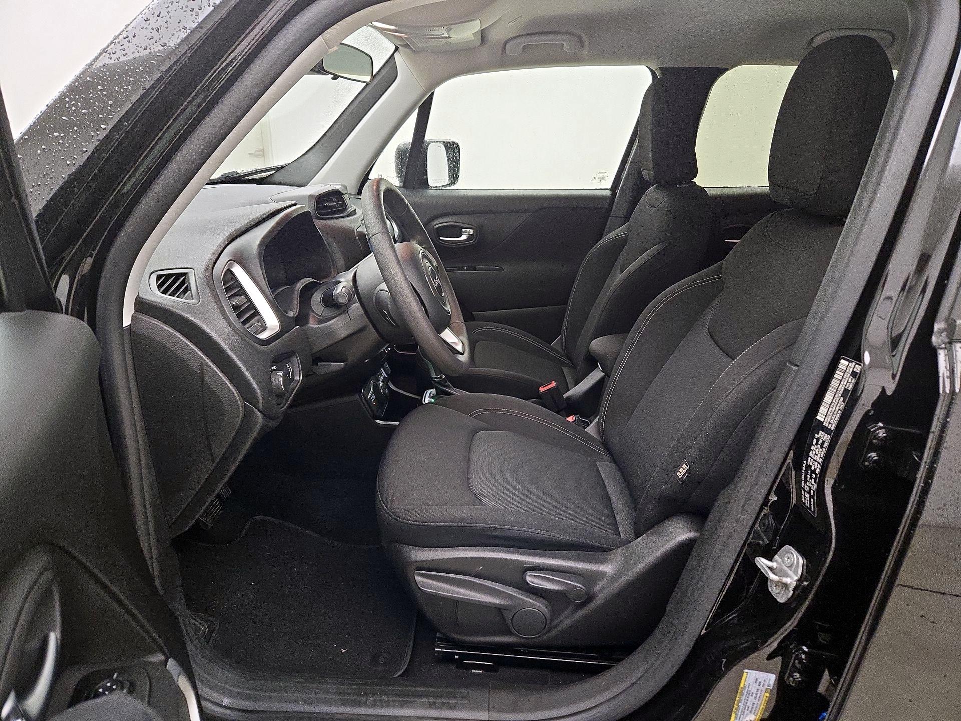 Thumbnail: 2021 Jeep Renegade - 11