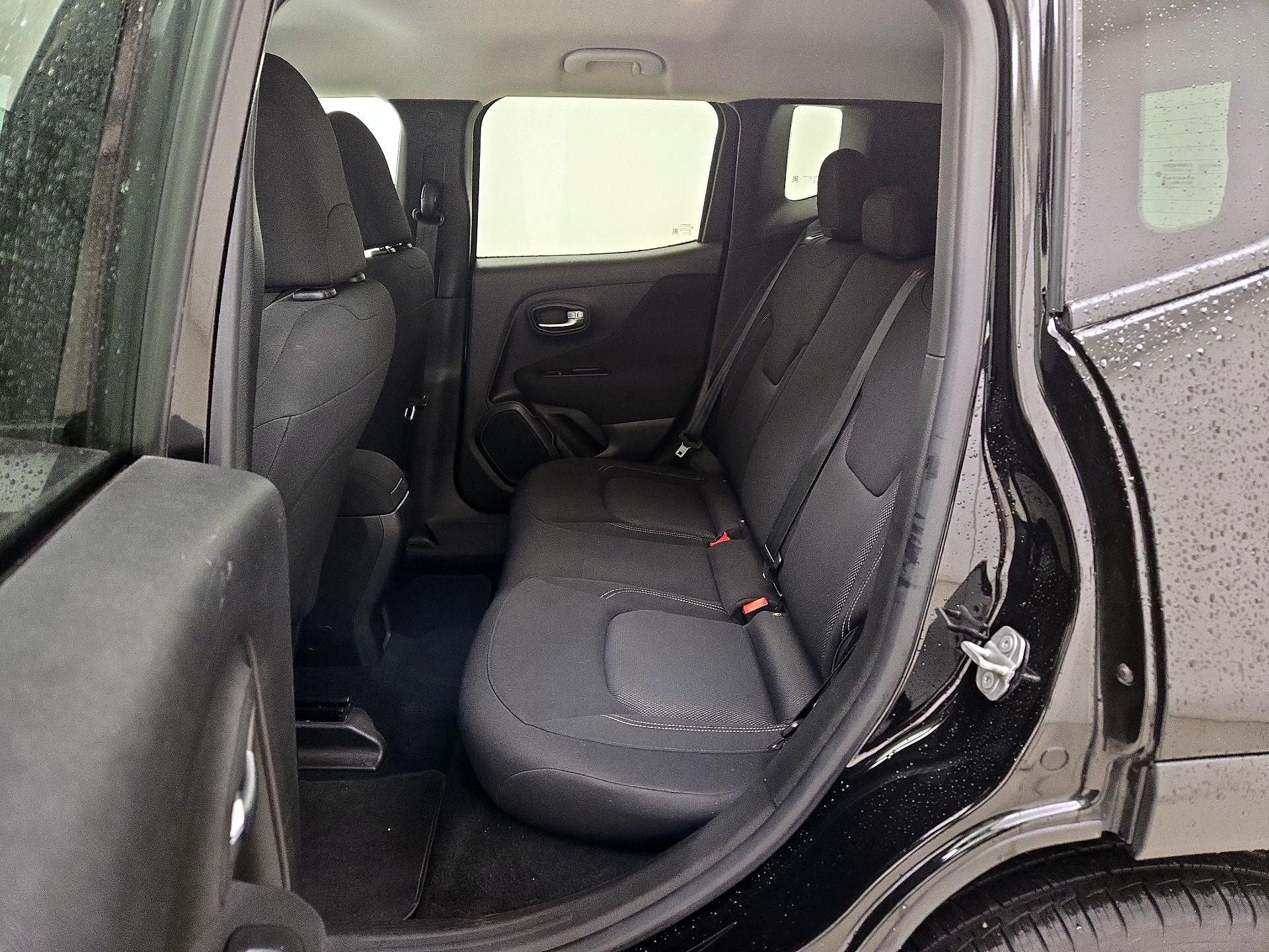 Thumbnail: 2021 Jeep Renegade - 19