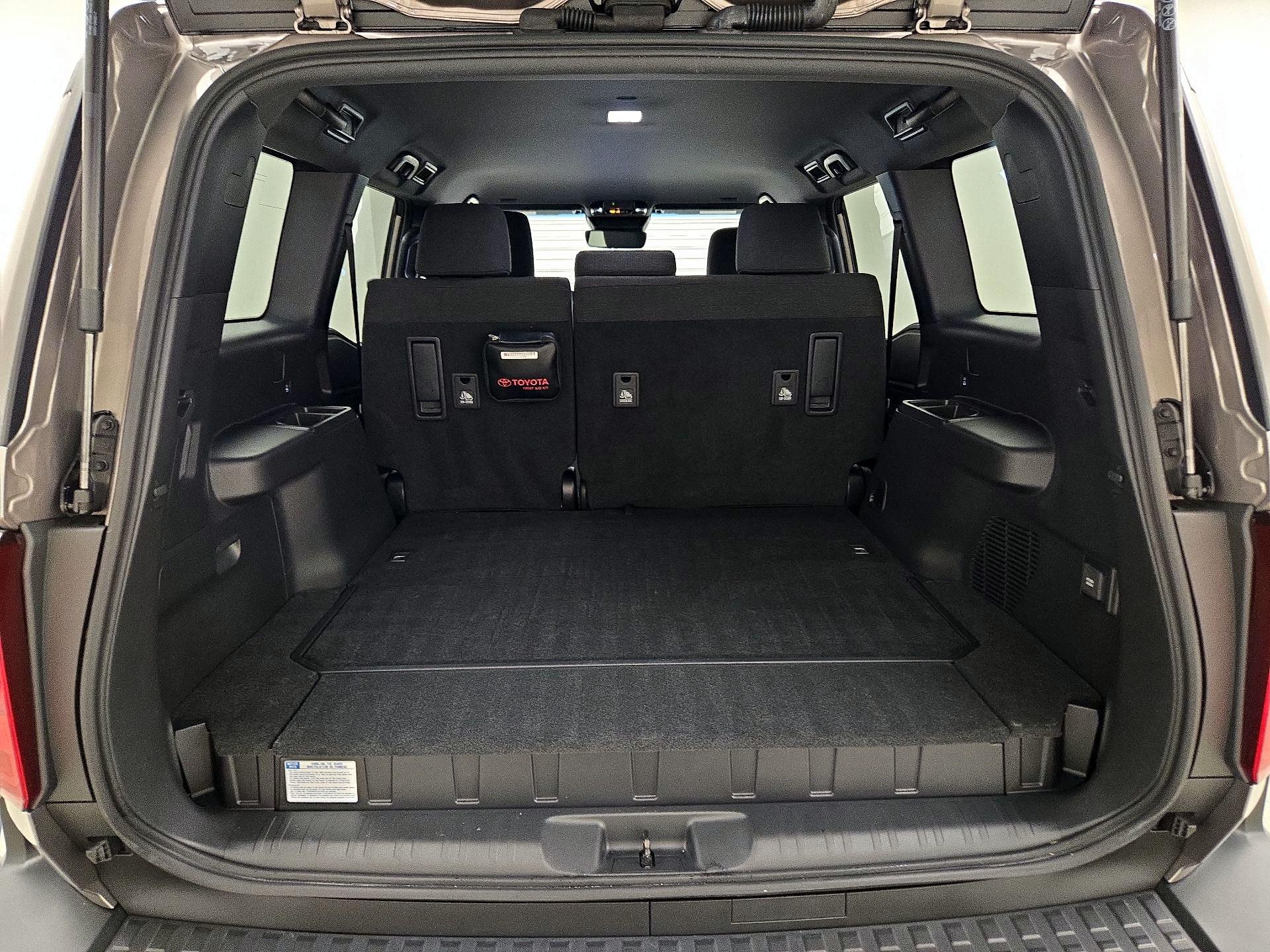 Thumbnail: 2025 Toyota Land Cruiser - 16