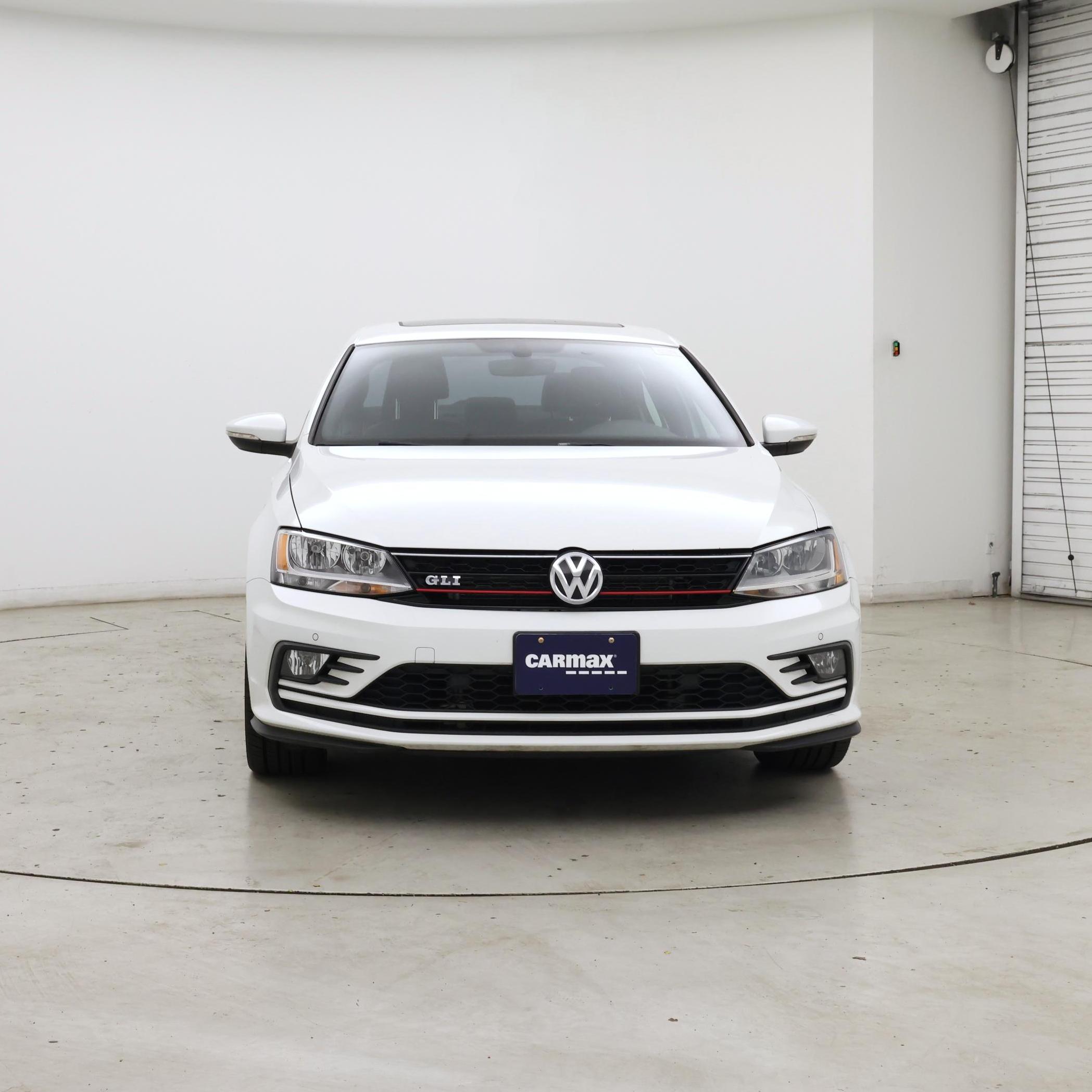 Thumbnail: 2017 Volkswagen Jetta - 5