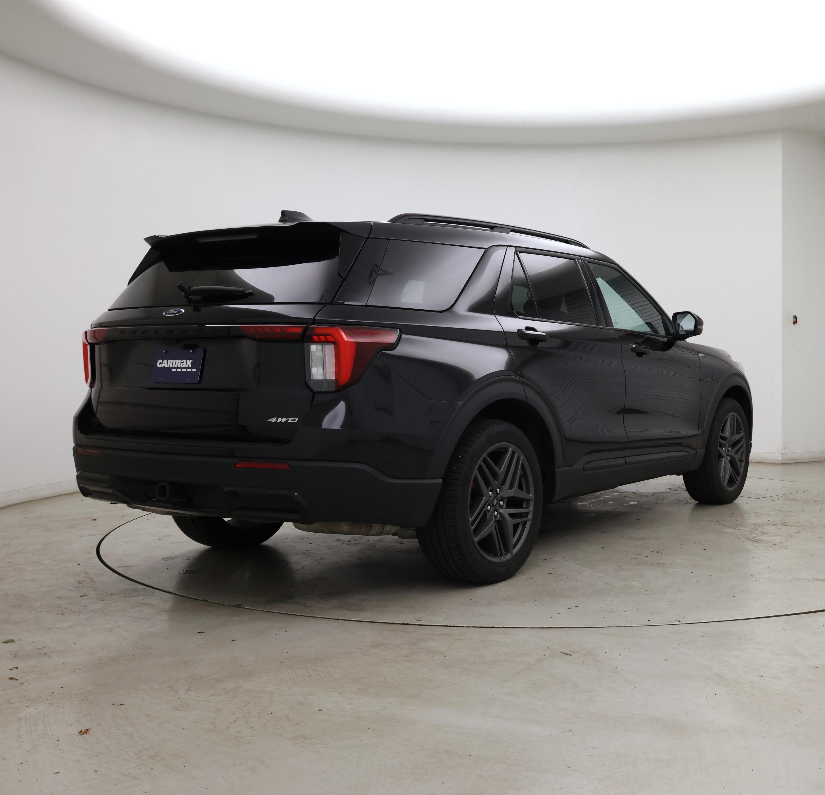 Thumbnail: 2025 Ford Explorer - 8