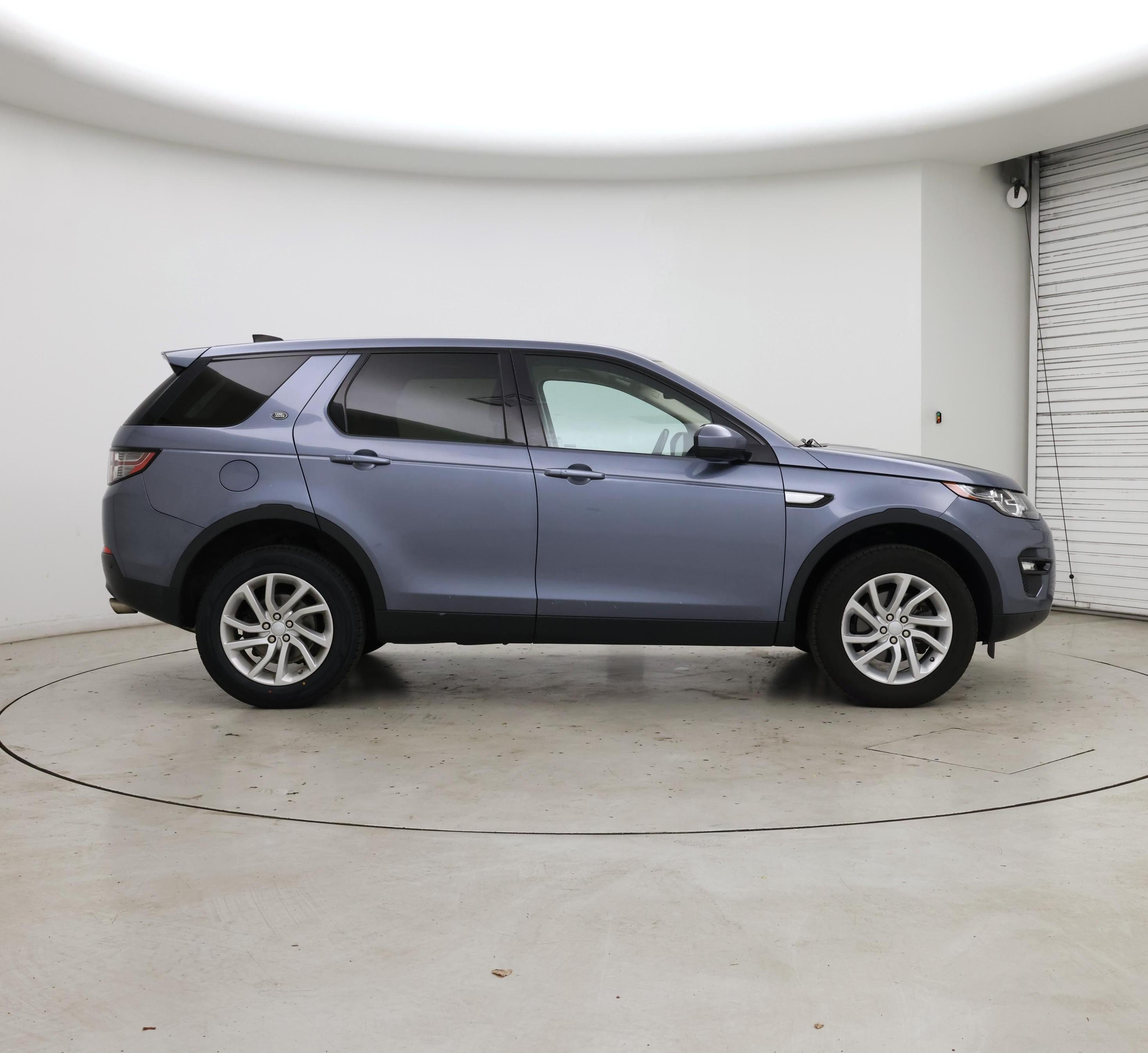 Thumbnail: 2018 Land Rover Discovery Sport - 7