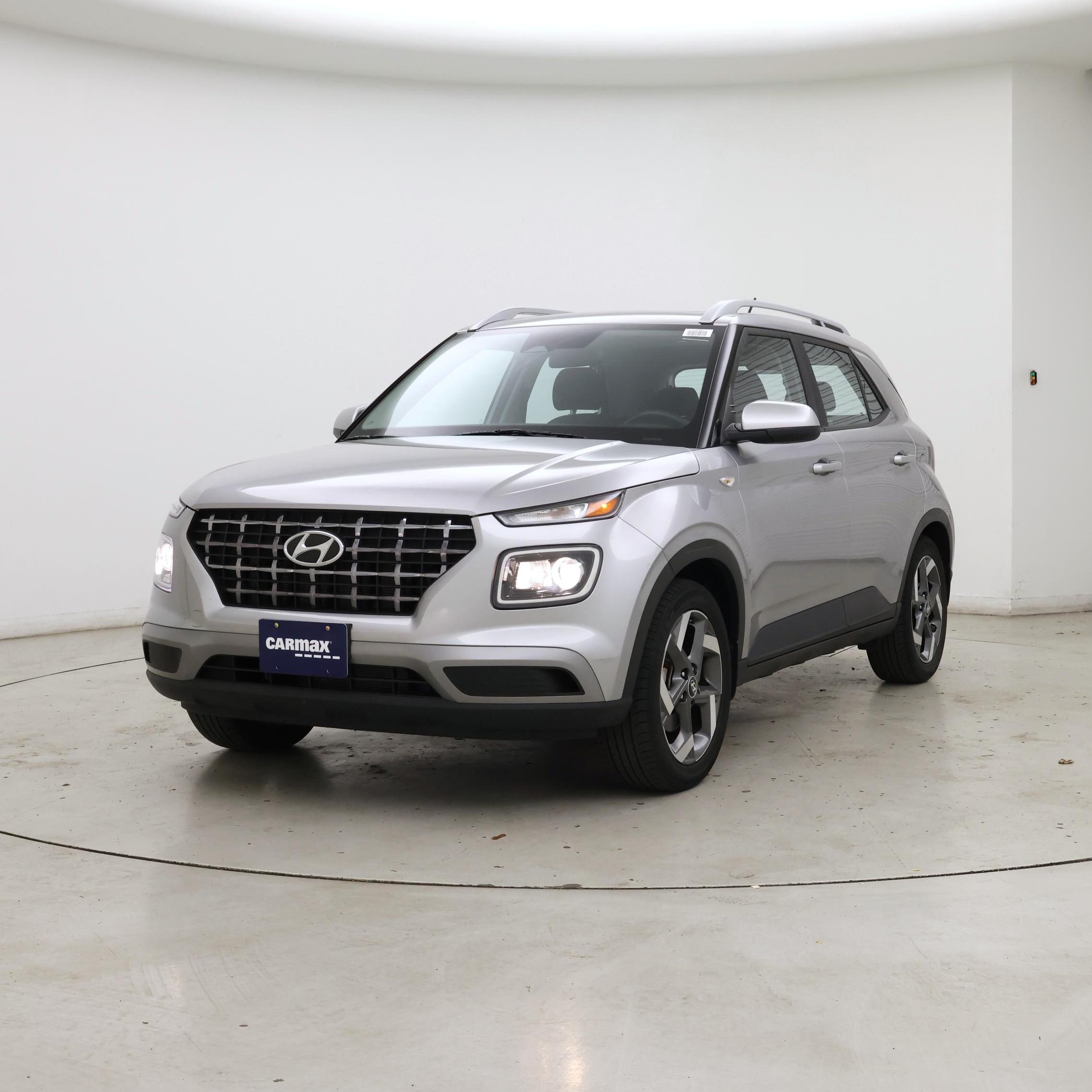 Thumbnail: 2023 Hyundai Venue - 4