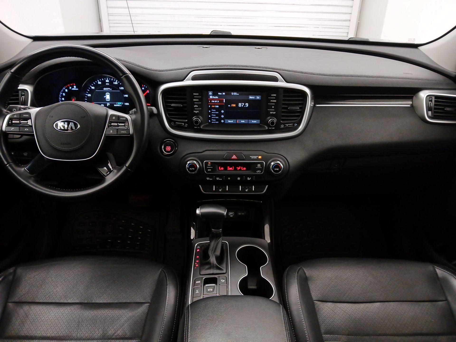 Thumbnail: 2020 Kia Sorento - 9