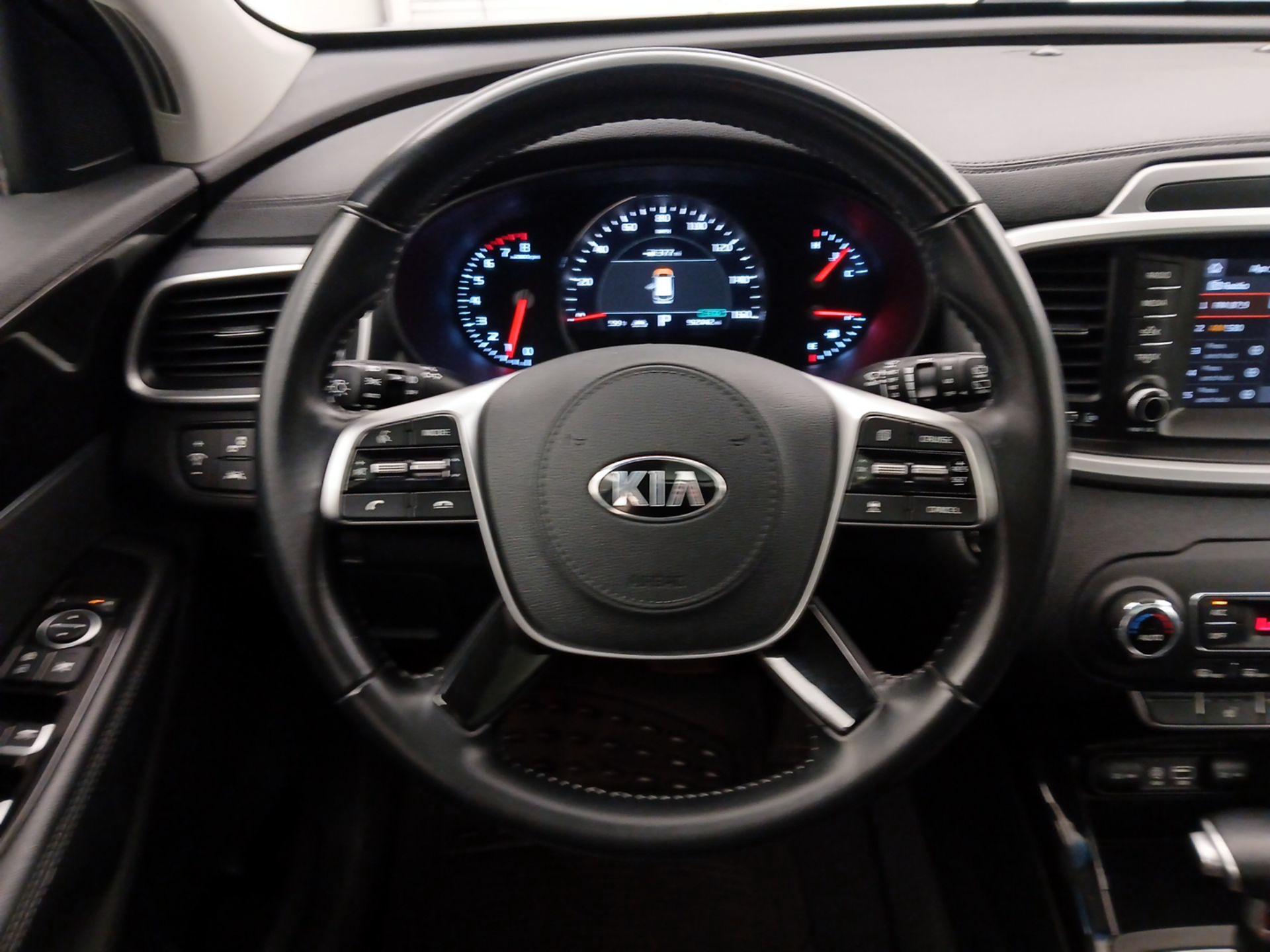 Thumbnail: 2020 Kia Sorento - 10