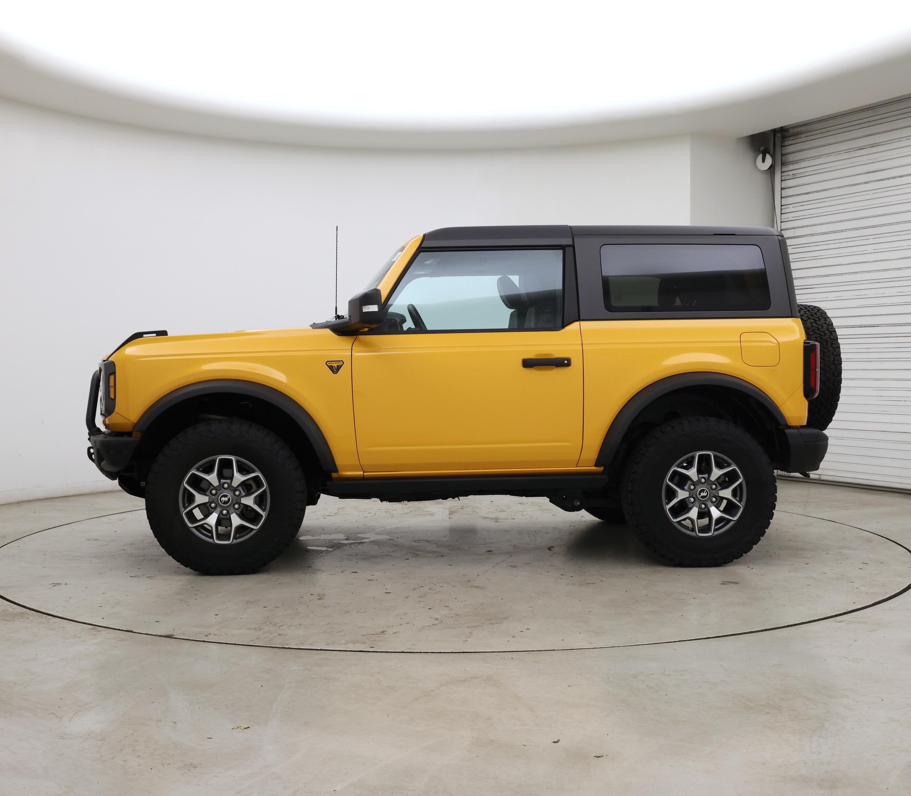 Thumbnail: 2022 Ford Bronco - 3