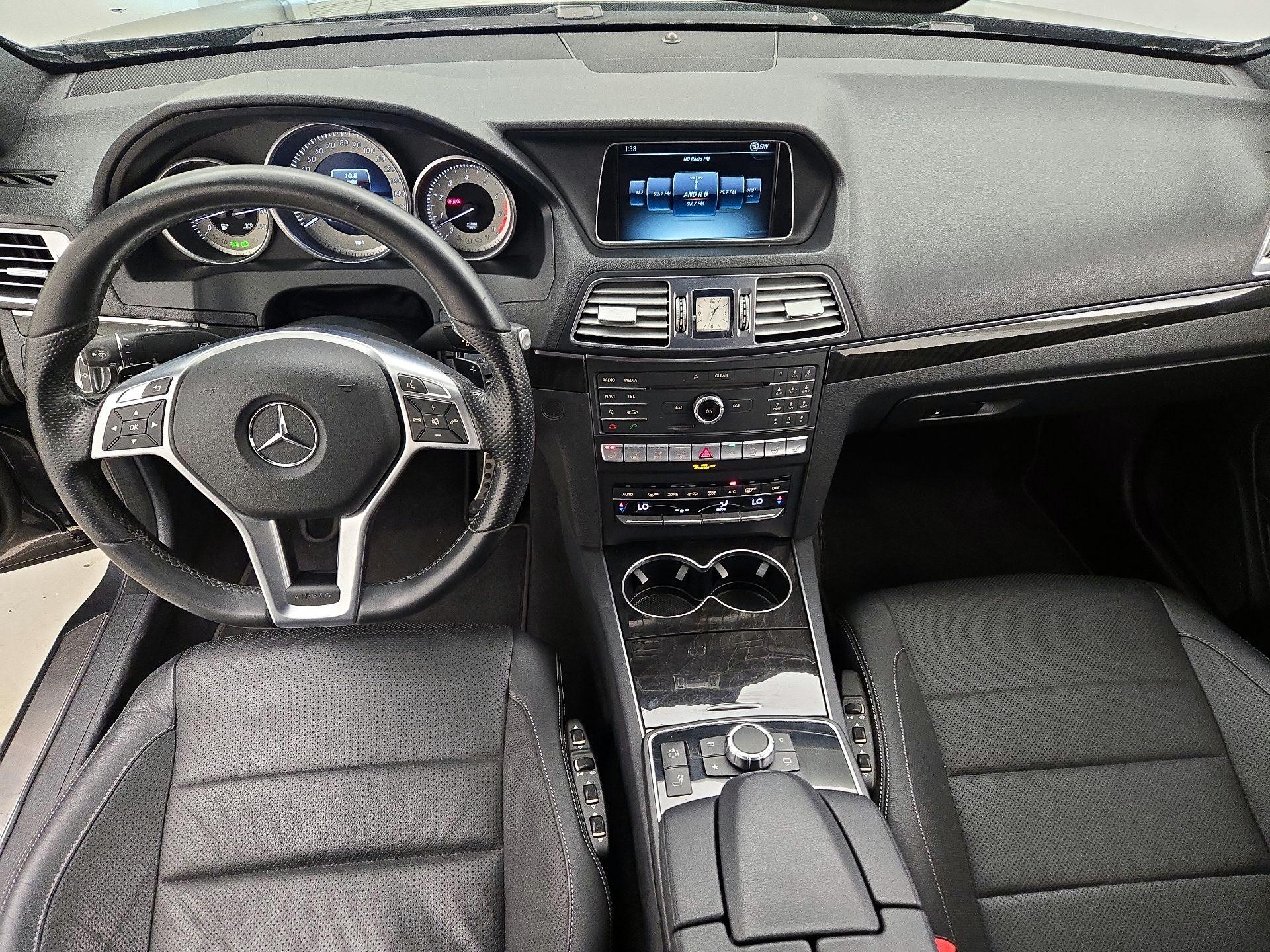 Thumbnail: 2016 Mercedes-Benz E-Class - 9