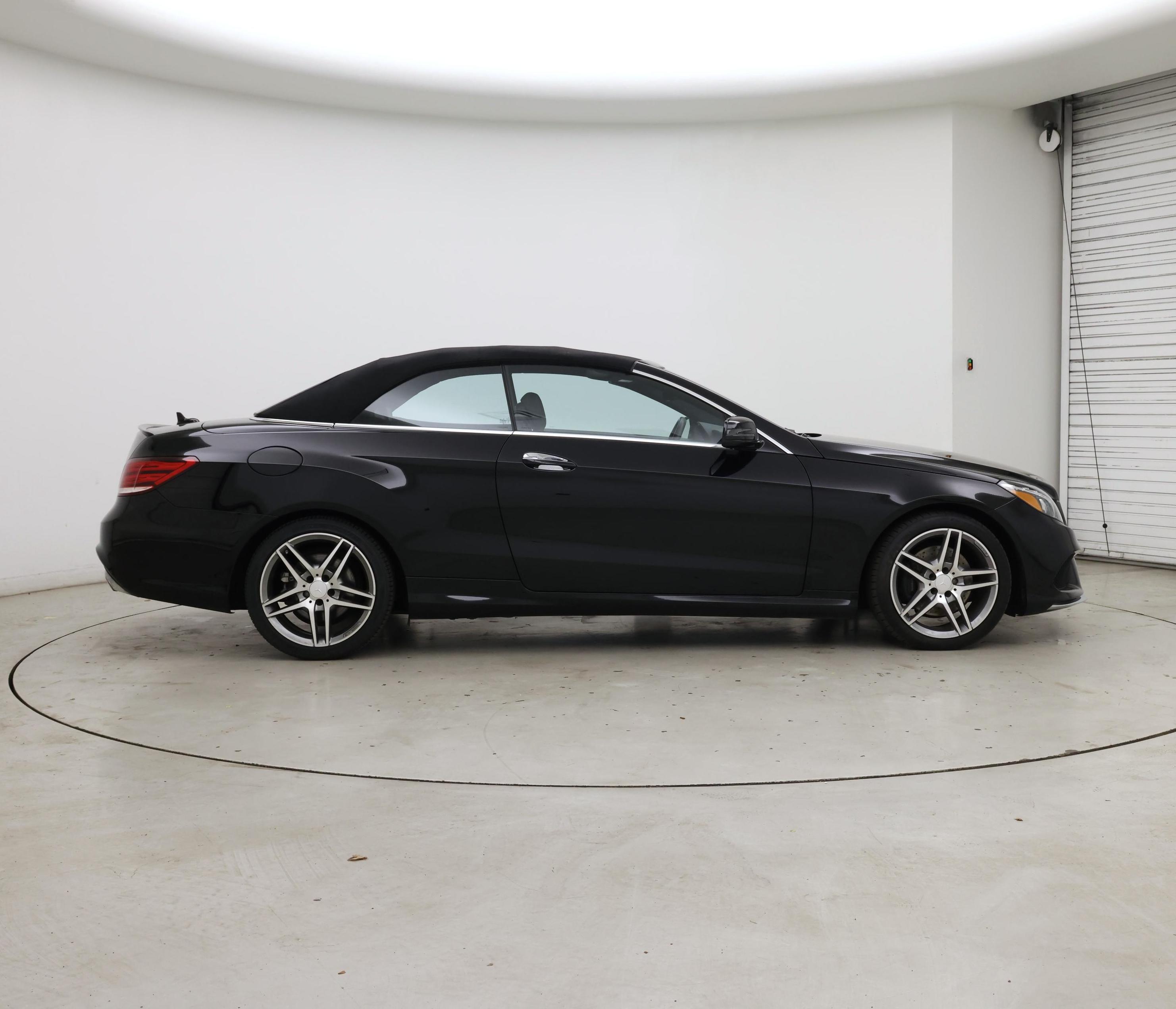 Thumbnail: 2016 Mercedes-Benz E-Class - 7