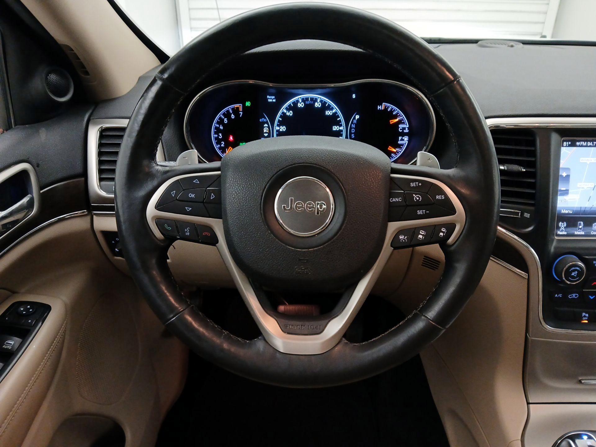 Thumbnail: 2015 Jeep Grand Cherokee - 10