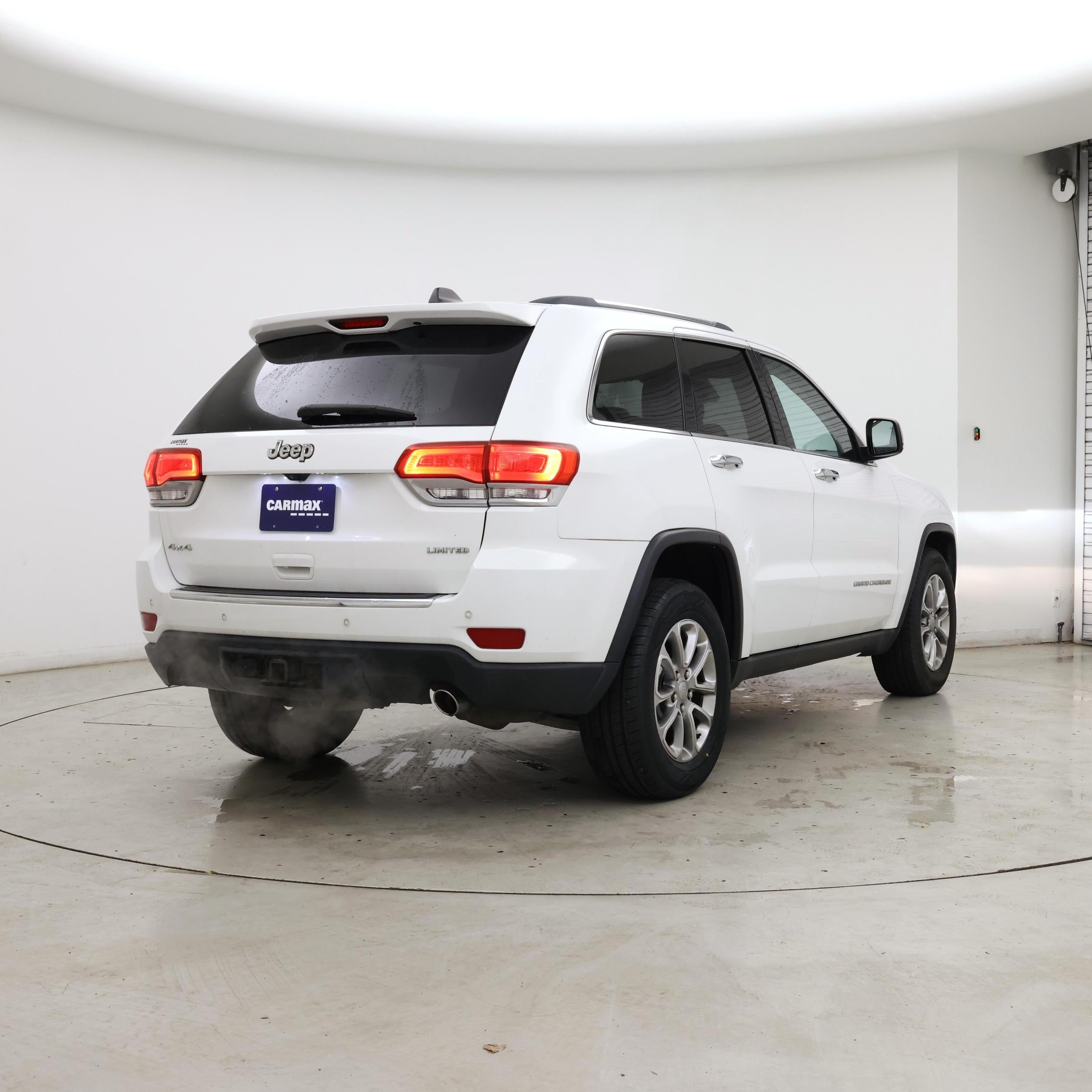 Thumbnail: 2015 Jeep Grand Cherokee - 8