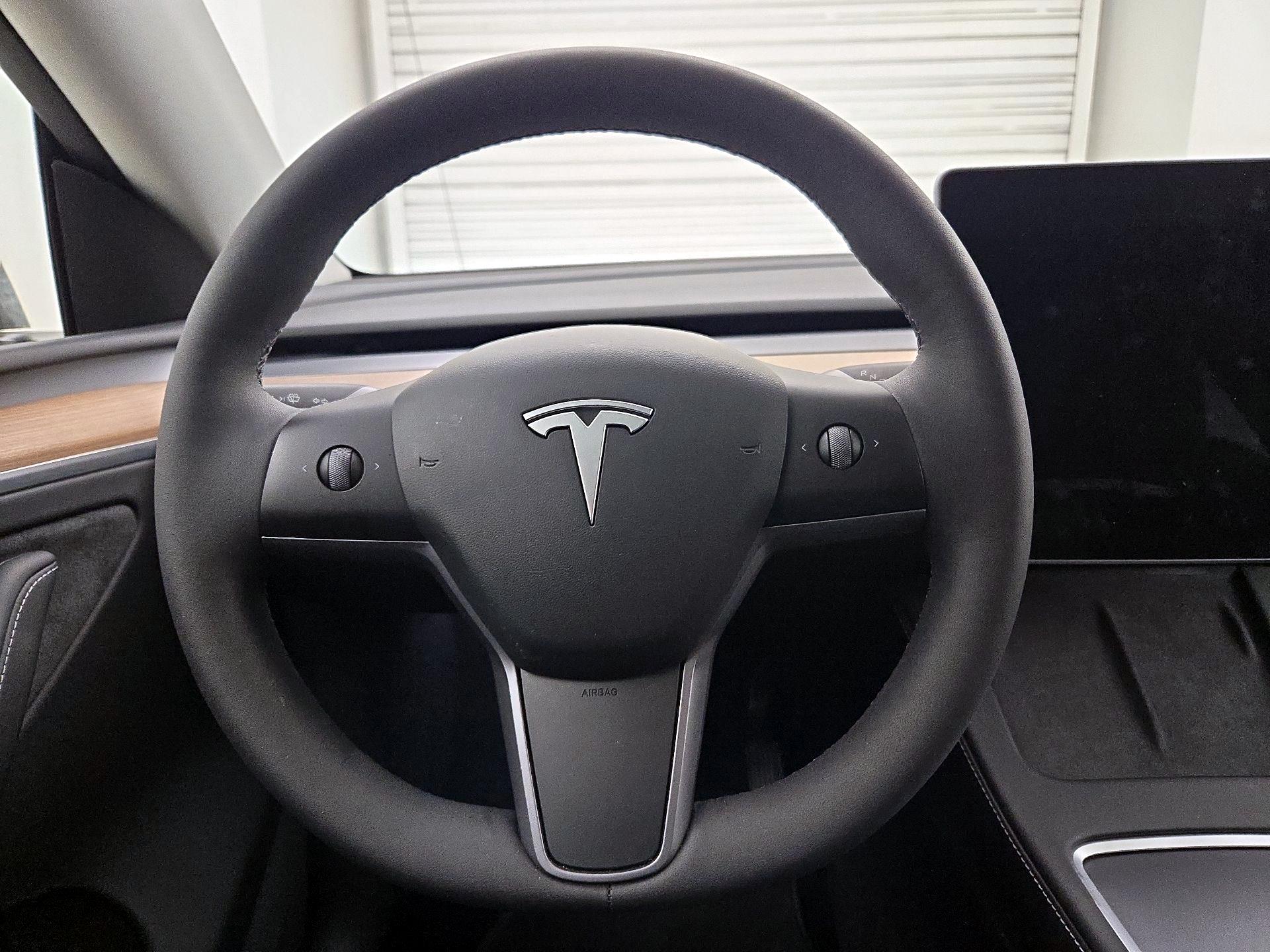 Thumbnail: 2024 Tesla Model Y - 10