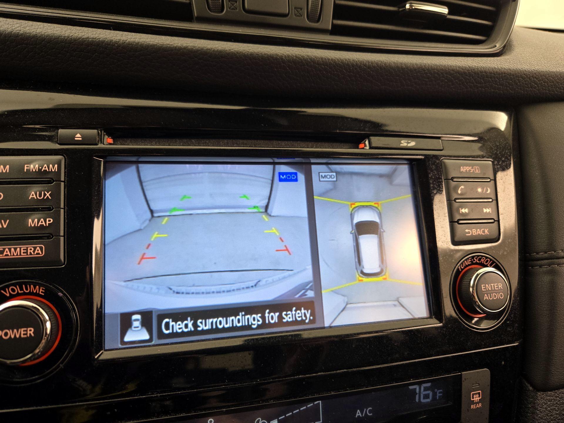 Thumbnail: 2017 Nissan Rogue - 14