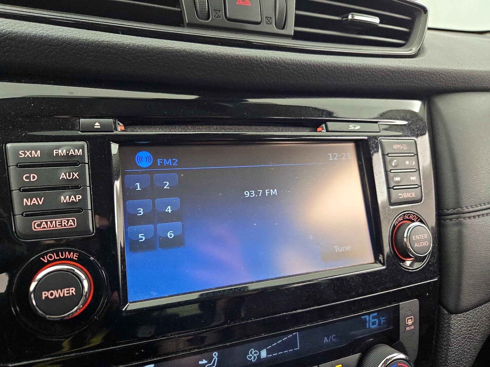 Thumbnail: 2017 Nissan Rogue - 15