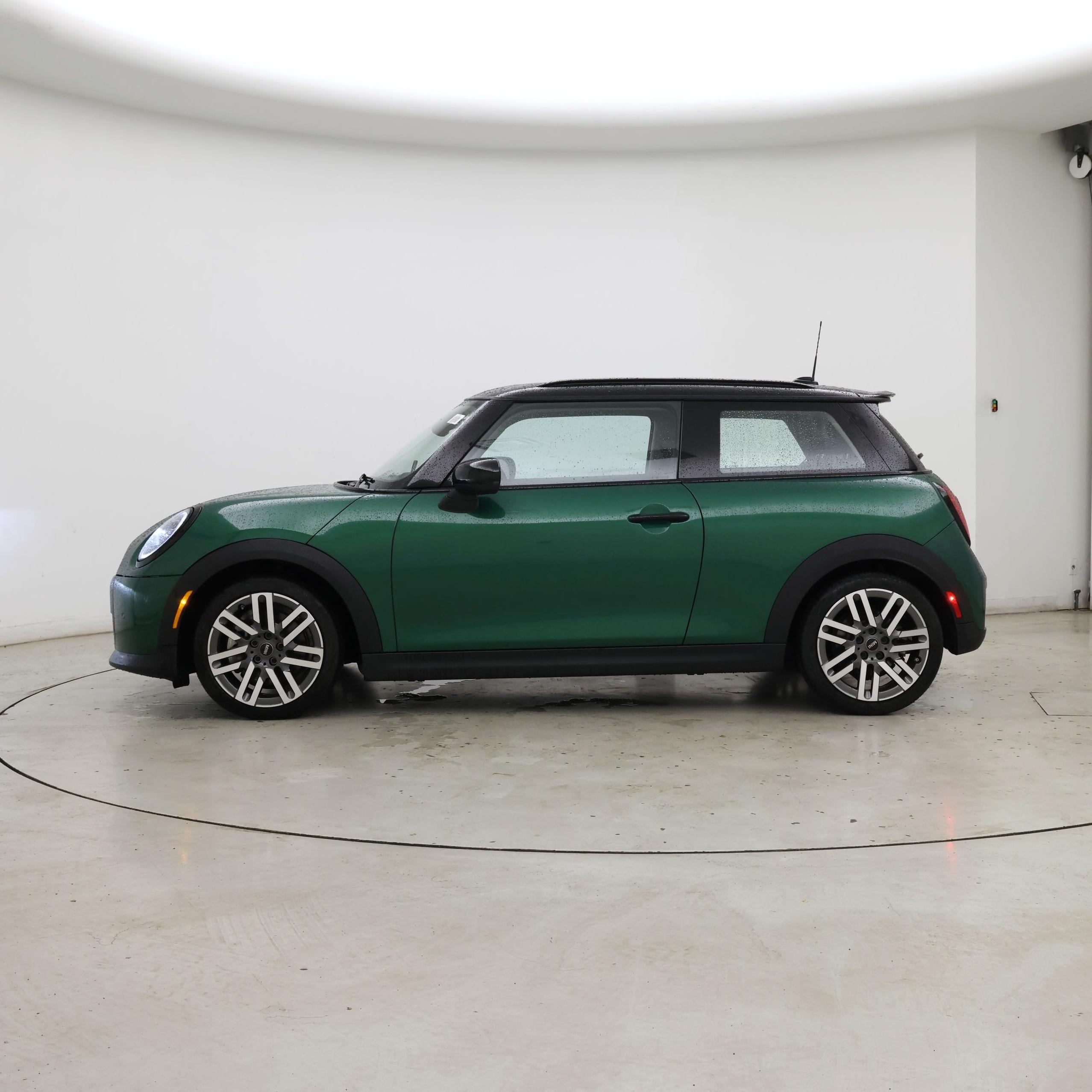 Thumbnail: 2025 MINI Cooper Hardtop - 3