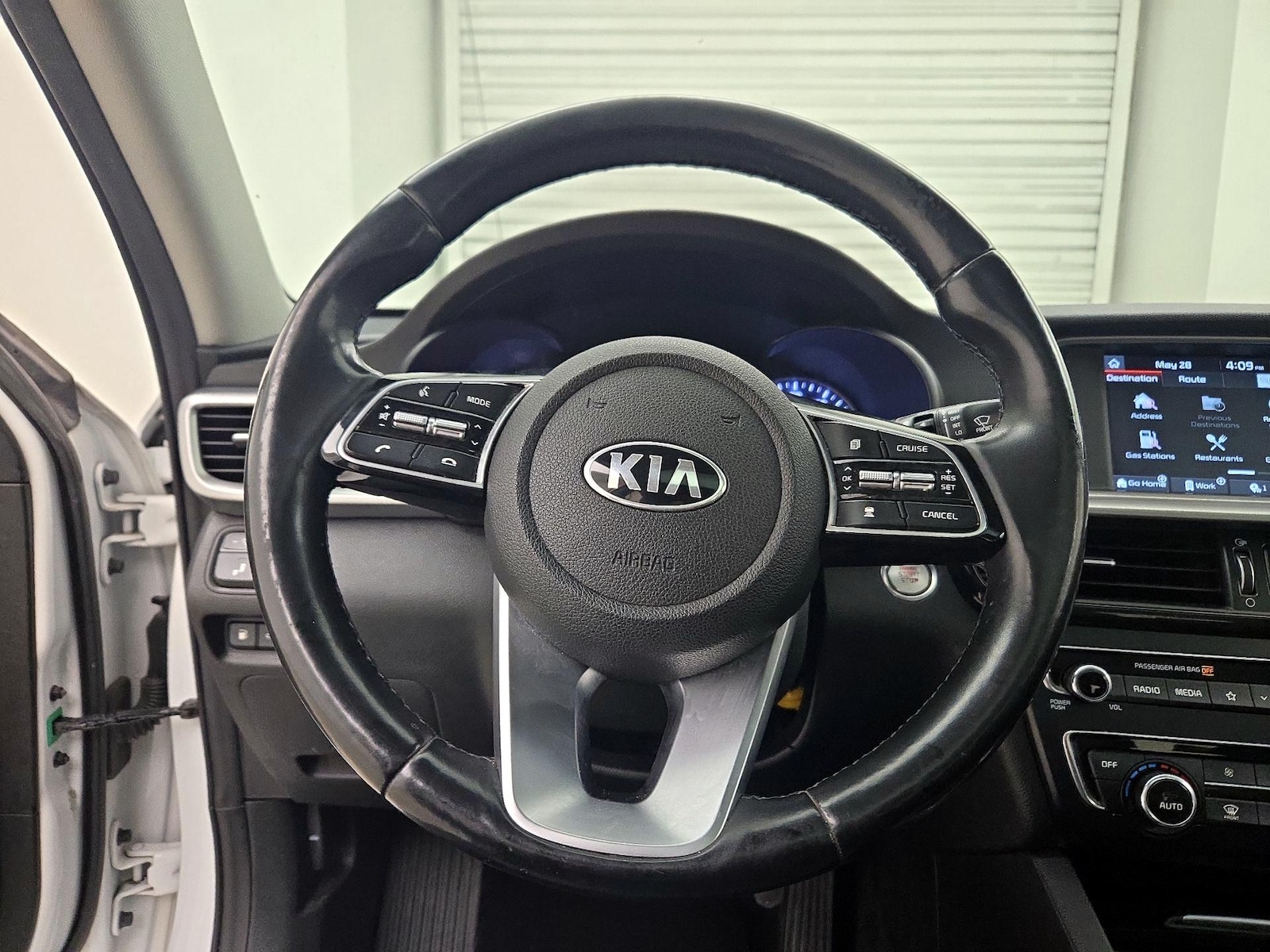 2020 Kia Optima EX - Photo 11