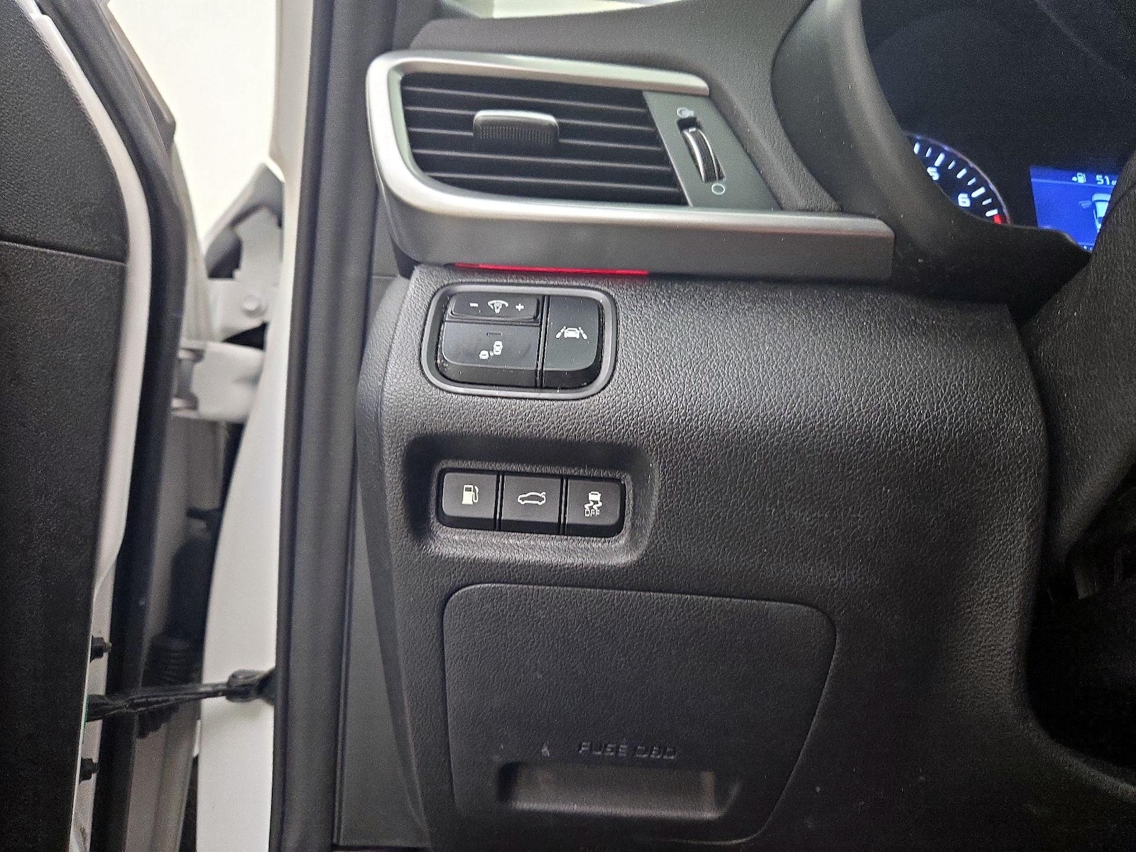 2020 Kia Optima EX - Photo 14