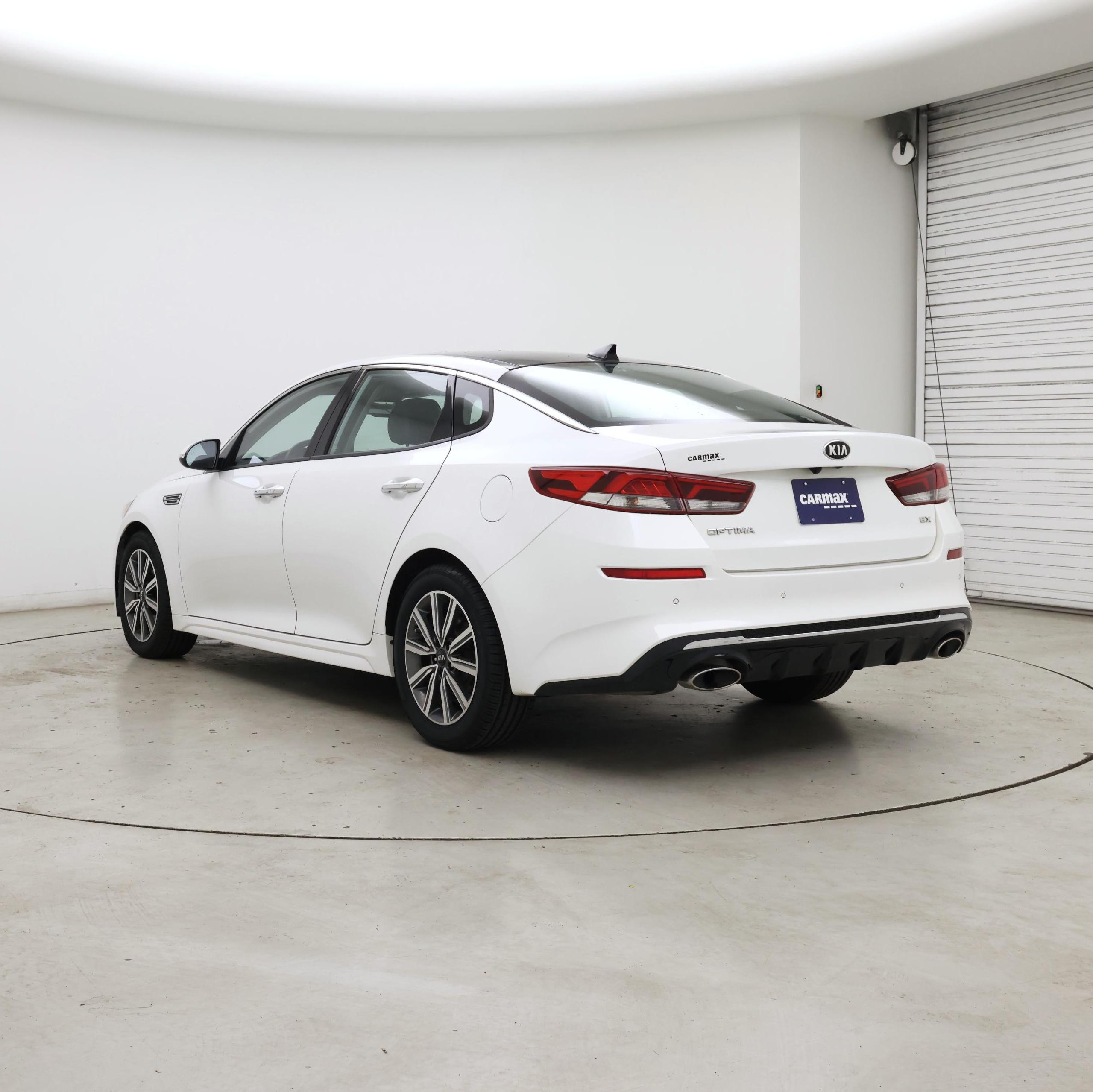 Thumbnail: 2020 Kia Optima - 2