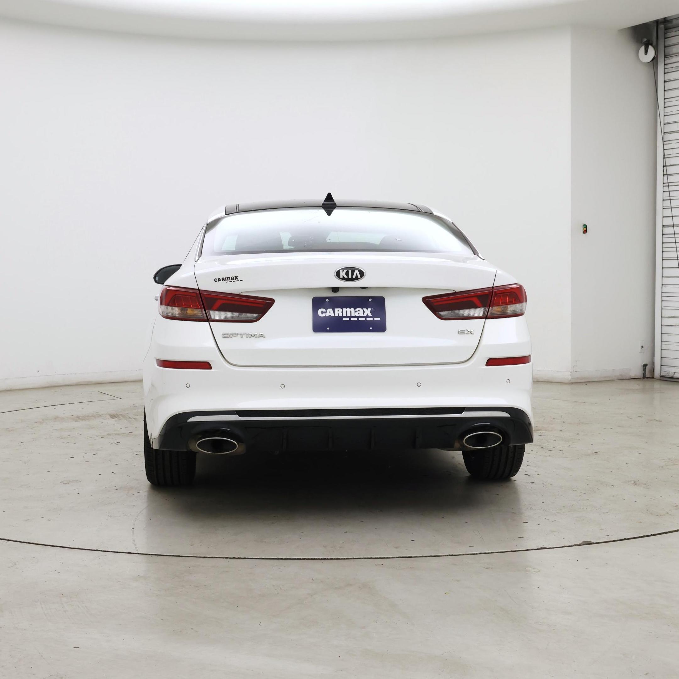 Thumbnail: 2020 Kia Optima - 6