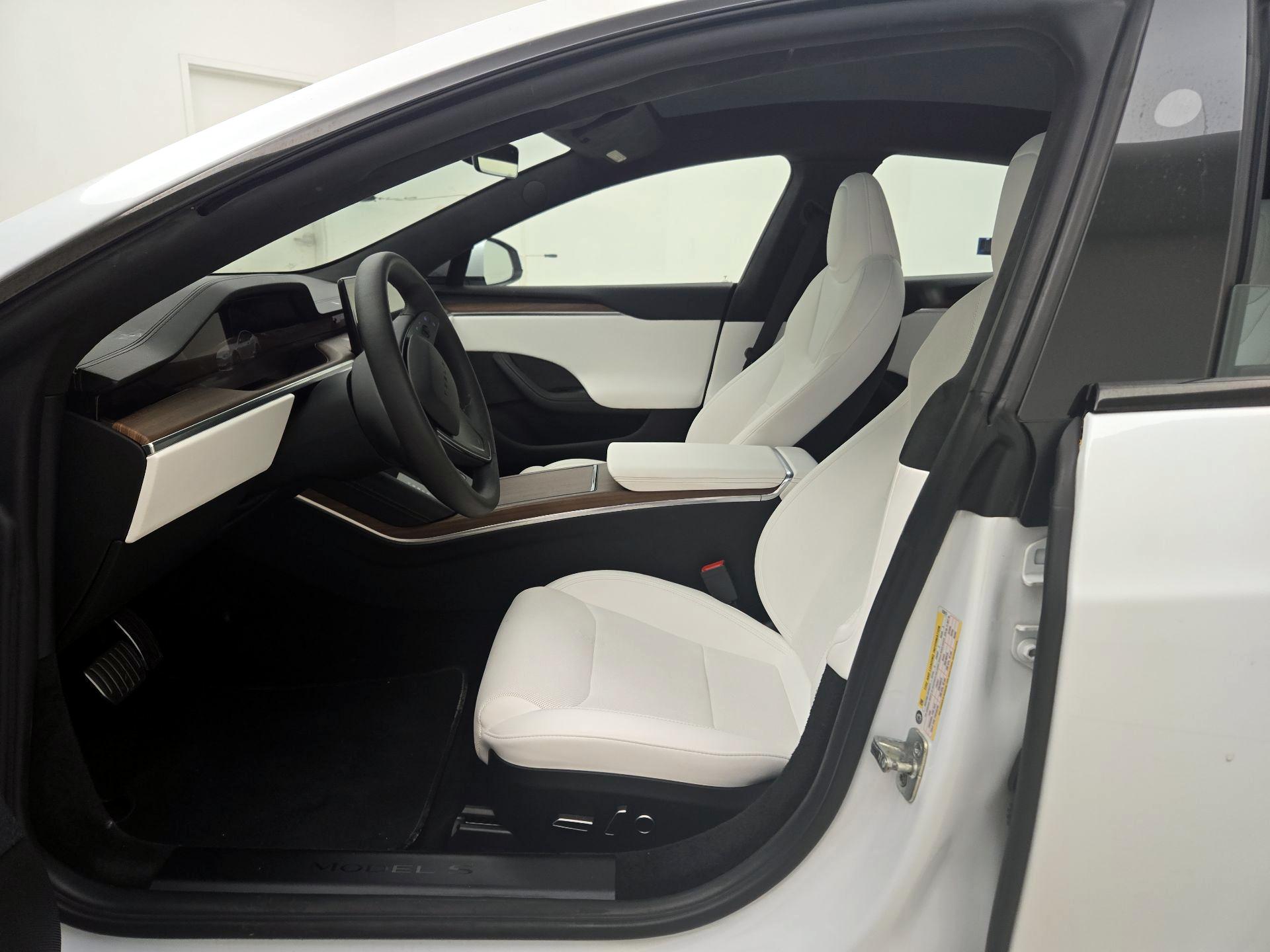 Thumbnail: 2024 Tesla Model S - 11