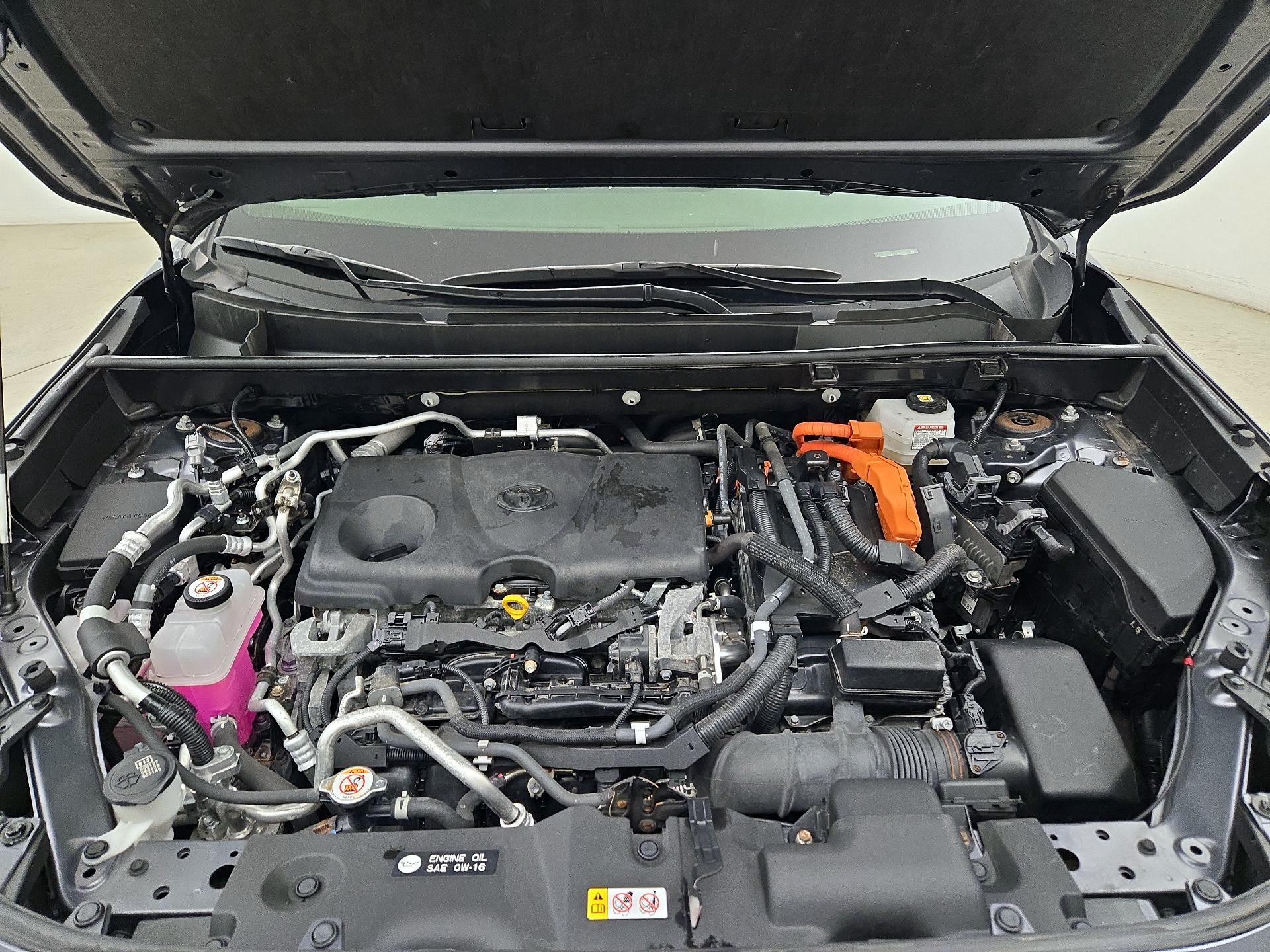 Thumbnail: 2021 Toyota RAV4 - 20