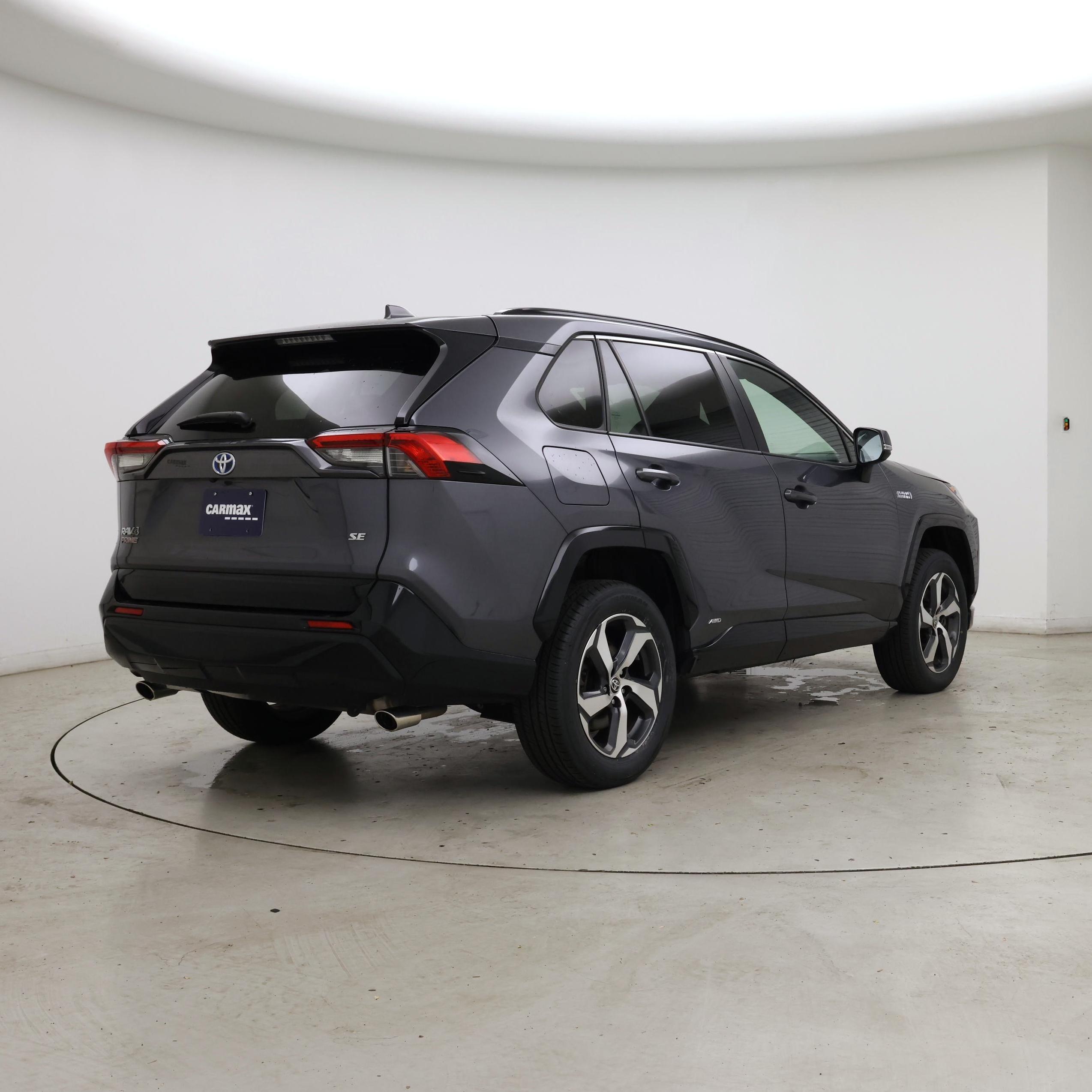 Thumbnail: 2021 Toyota RAV4 - 8