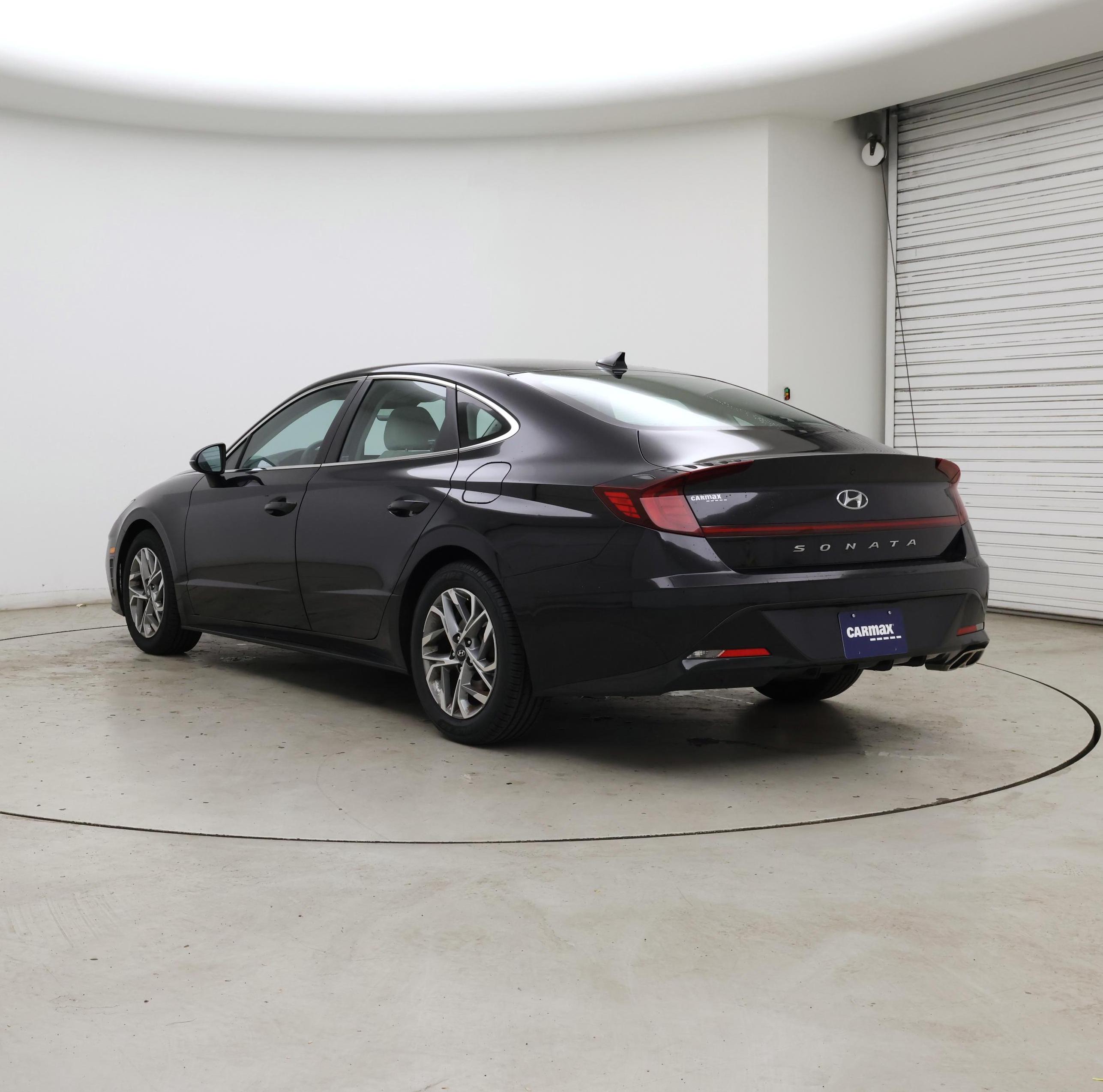 Thumbnail: 2023 Hyundai Sonata - 2