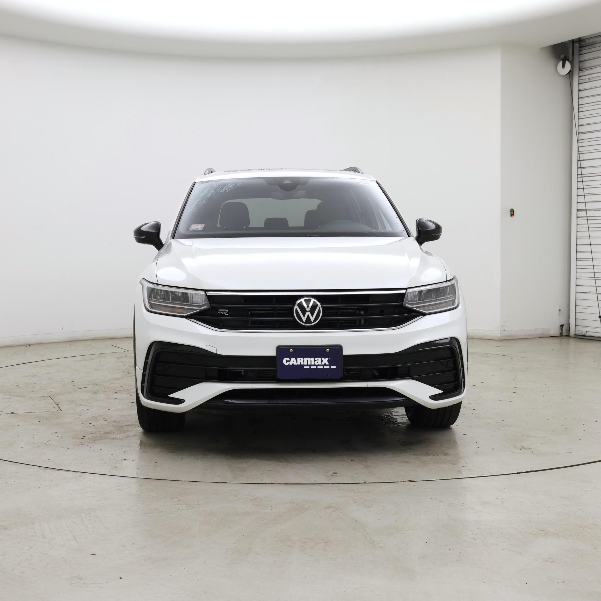 Thumbnail: 2023 Volkswagen Tiguan - 5