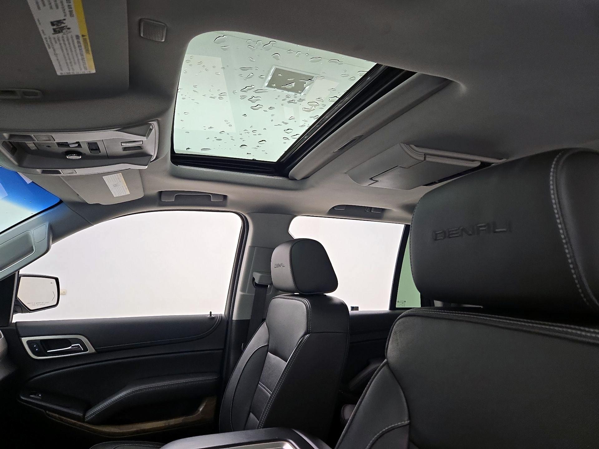 Thumbnail: 2019 GMC Yukon - 17