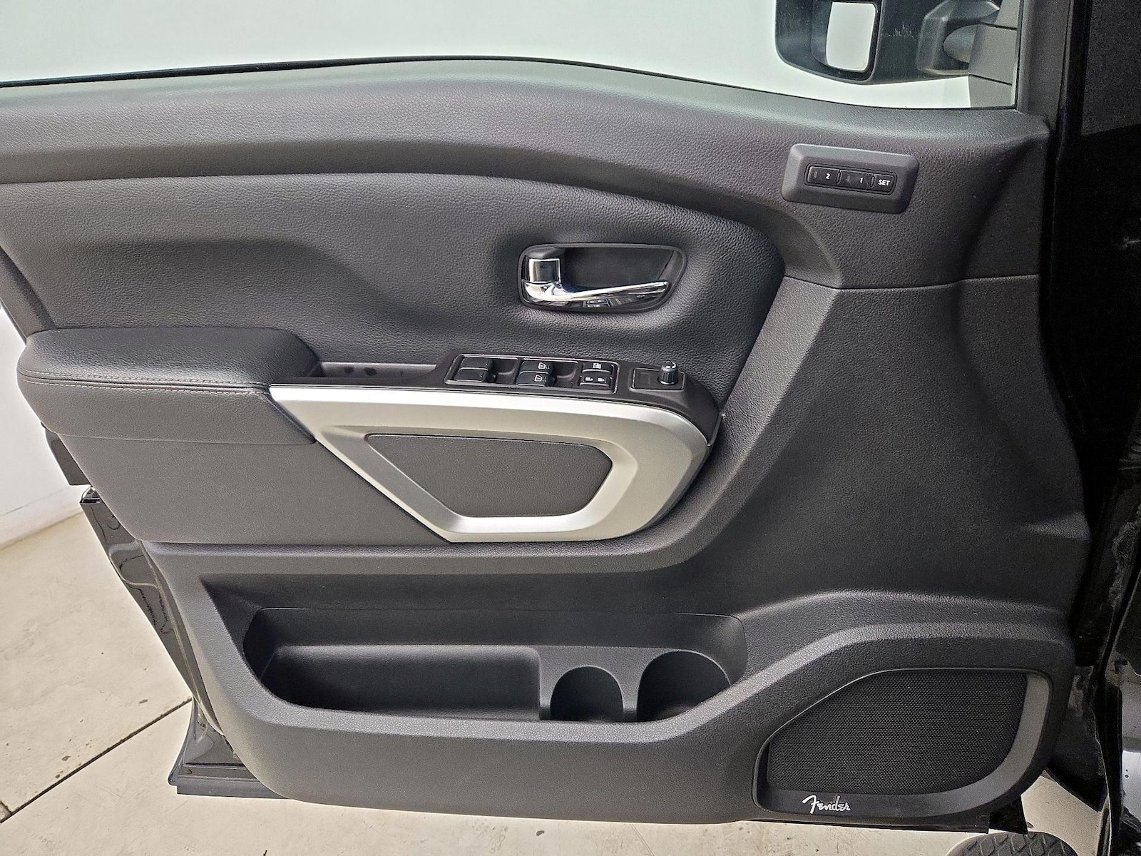 2020 Nissan Titan SL - Photo 13