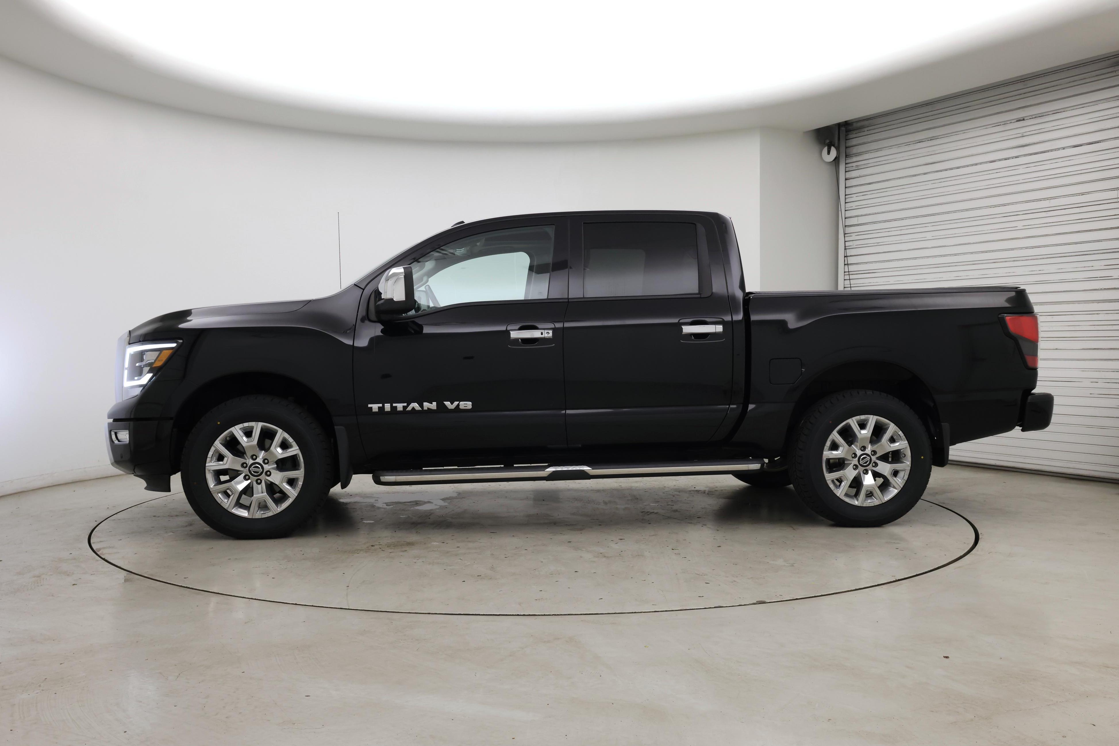 Thumbnail: 2020 Nissan Titan - 3