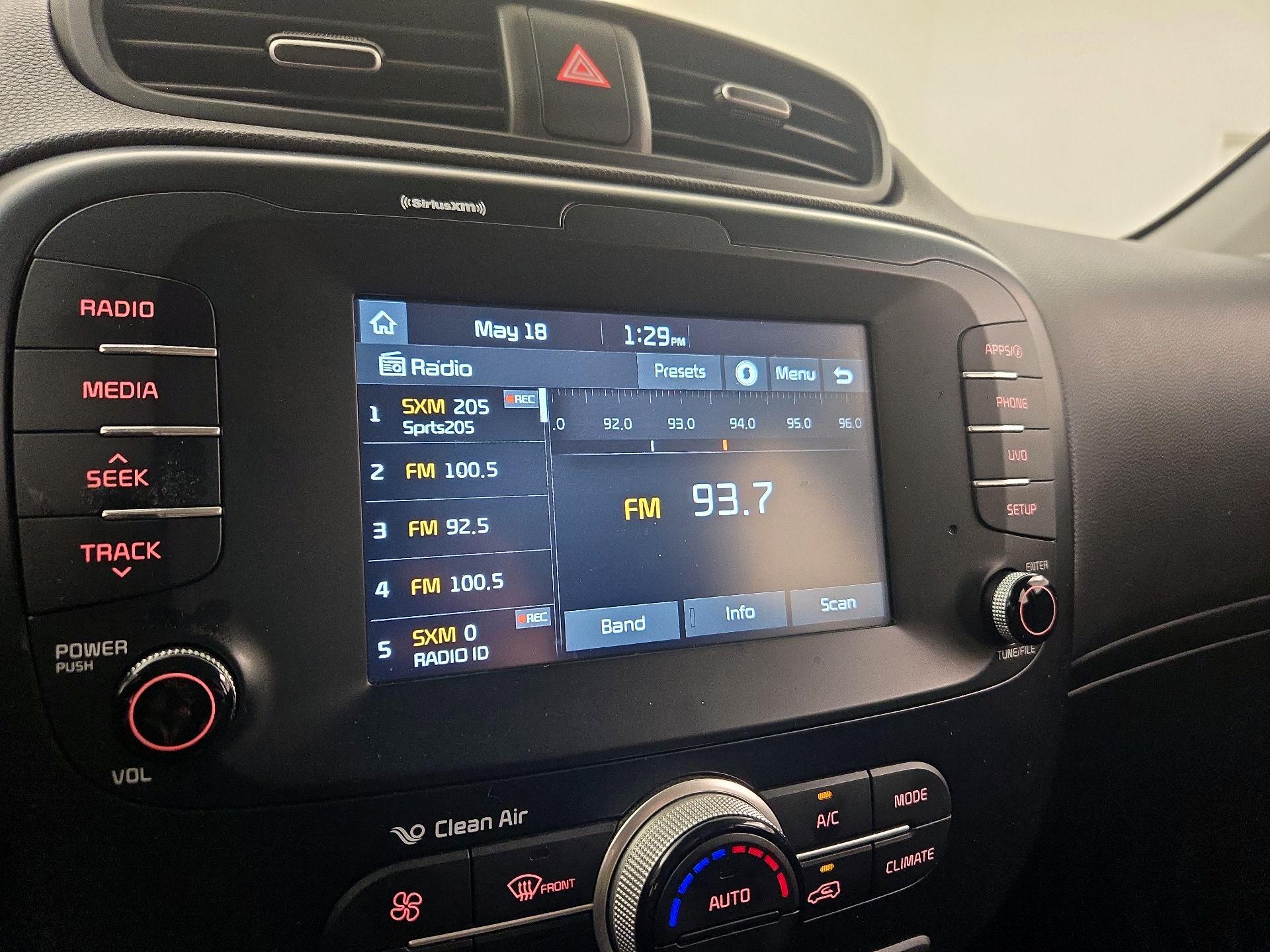 Thumbnail: 2018 Kia Soul - 14