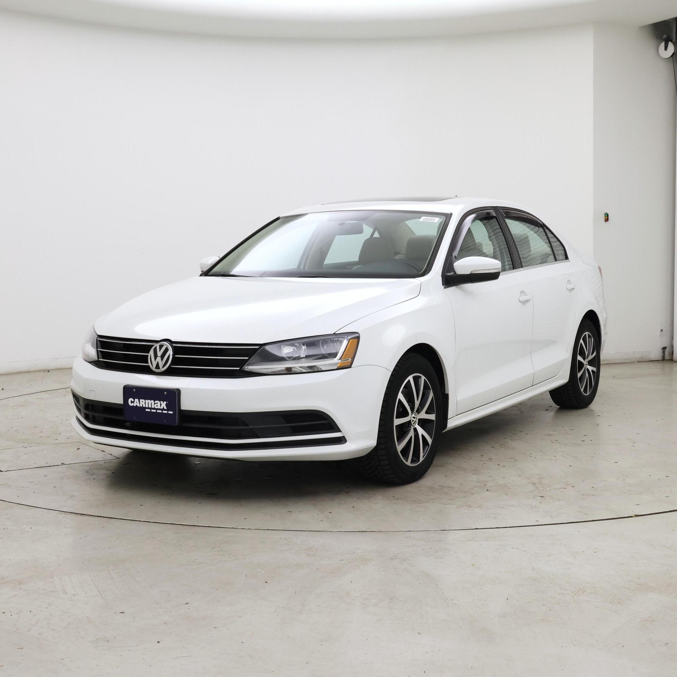 Thumbnail: 2017 Volkswagen Jetta - 4