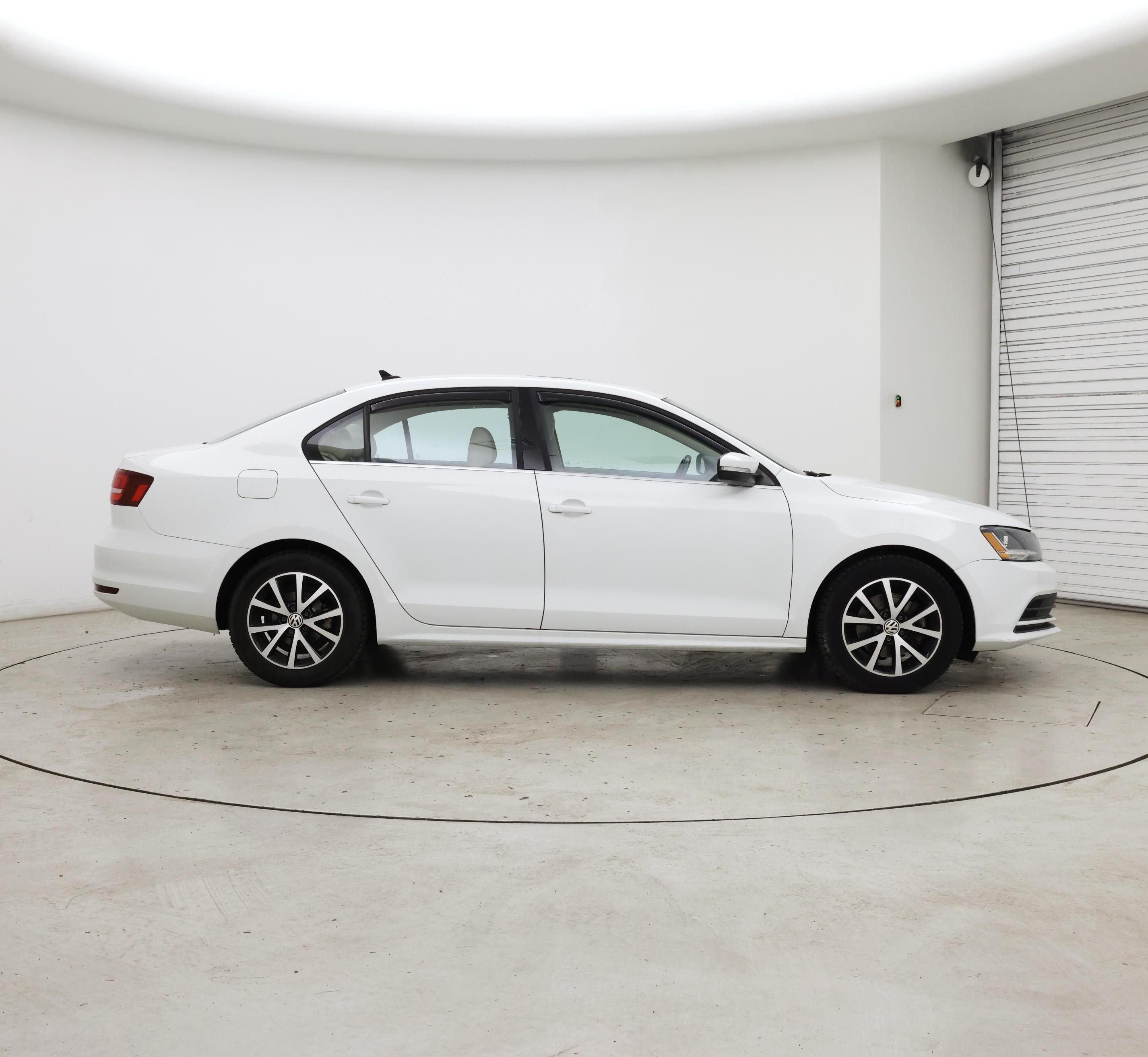 Thumbnail: 2017 Volkswagen Jetta - 7