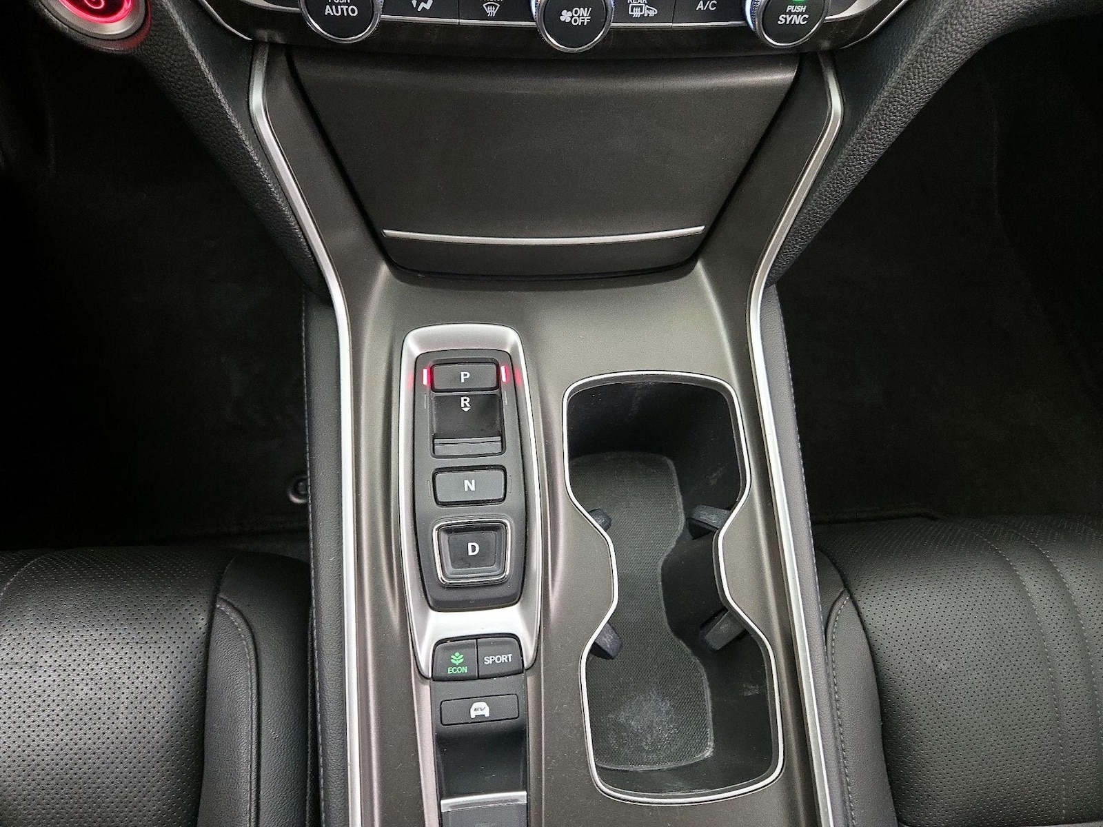 2022 Honda Accord Hybrid EX-L - Photo 17