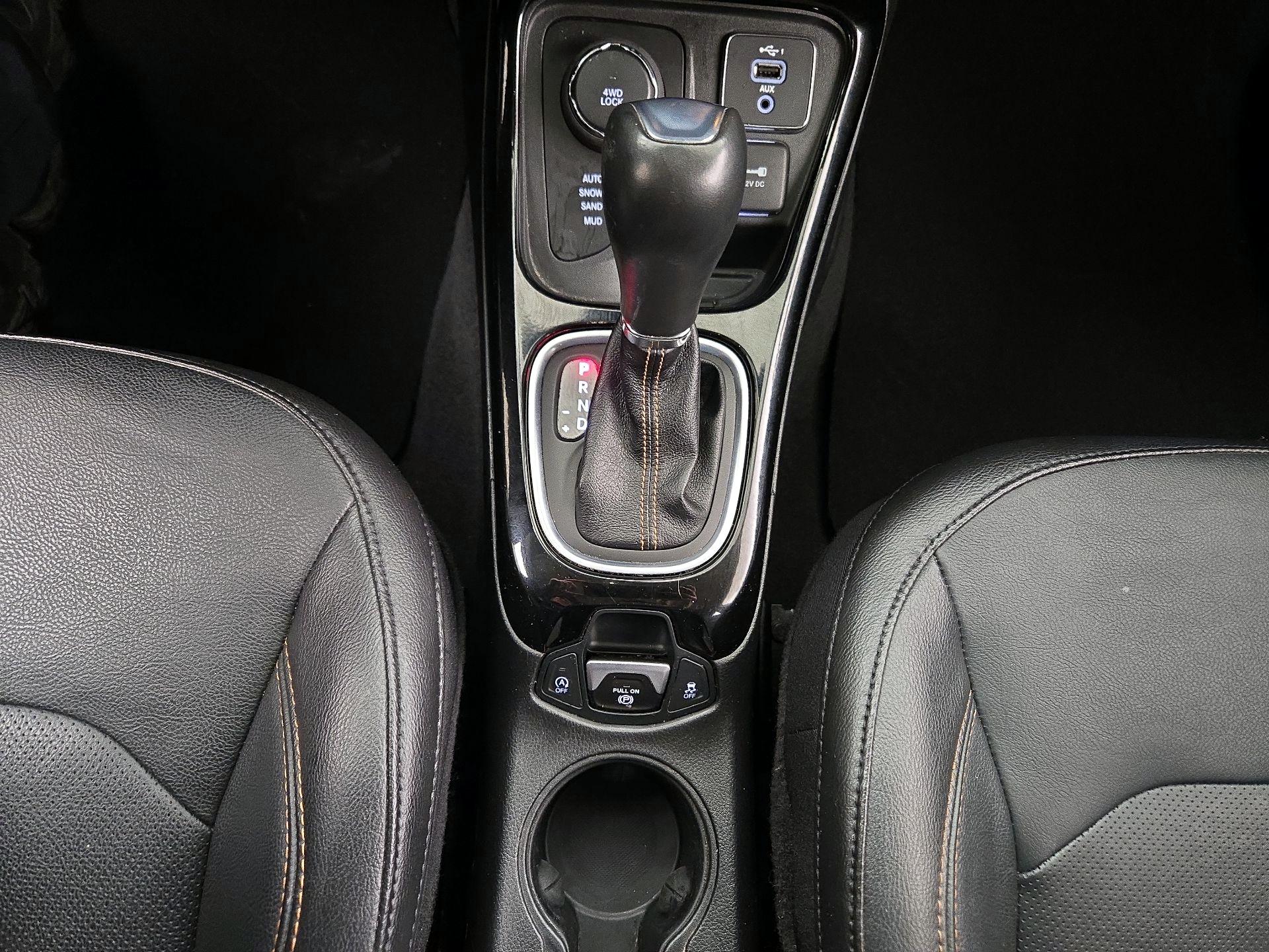 Thumbnail: 2021 Jeep Compass - 16