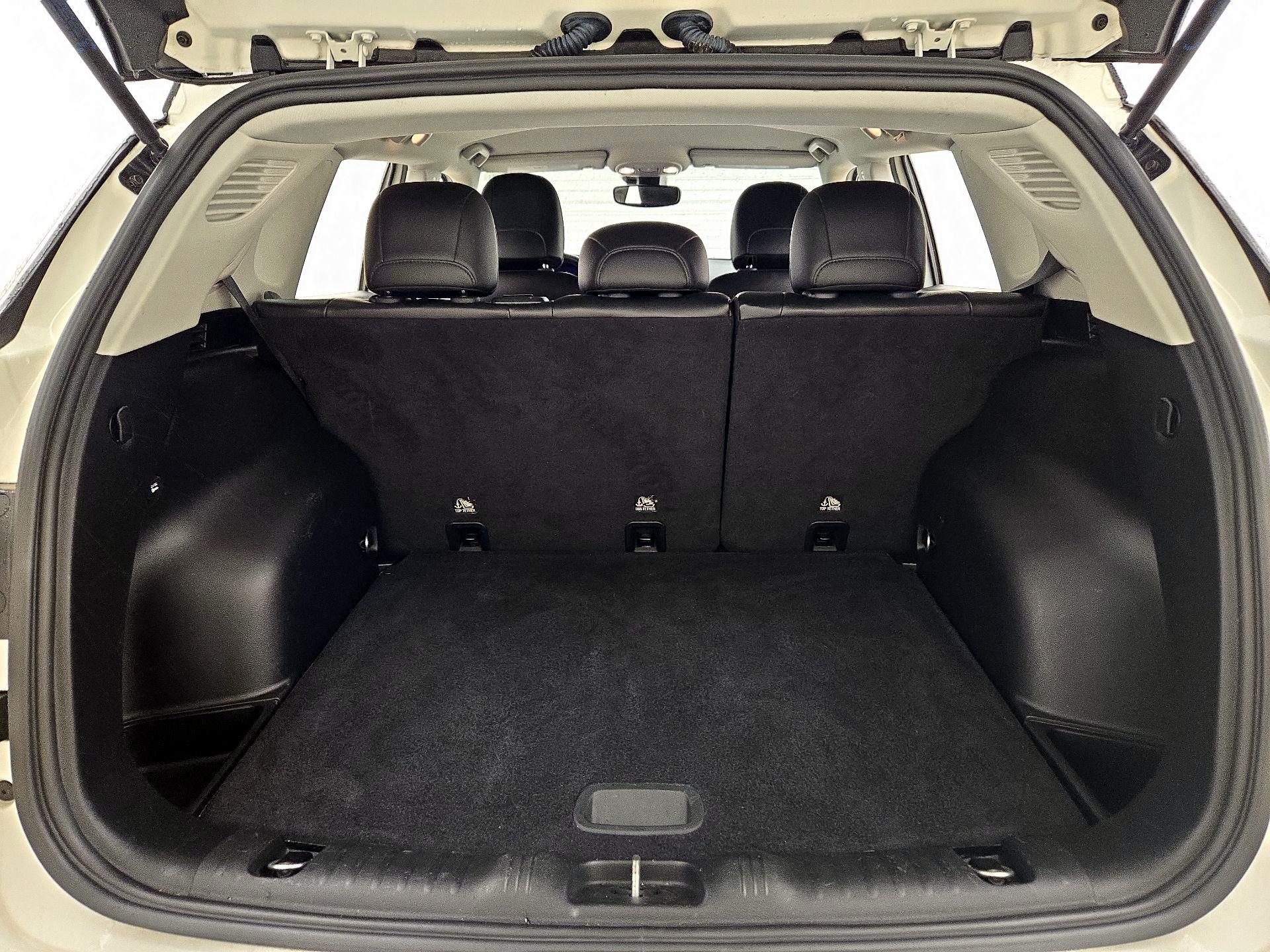 Thumbnail: 2021 Jeep Compass - 18