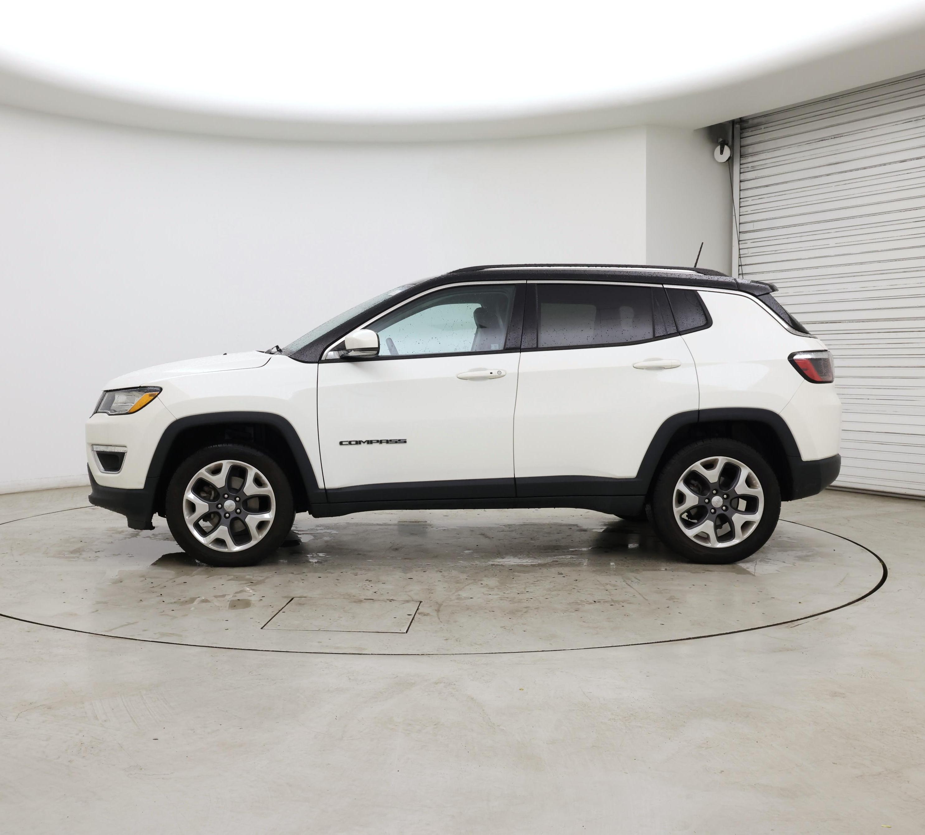 Thumbnail: 2021 Jeep Compass - 3