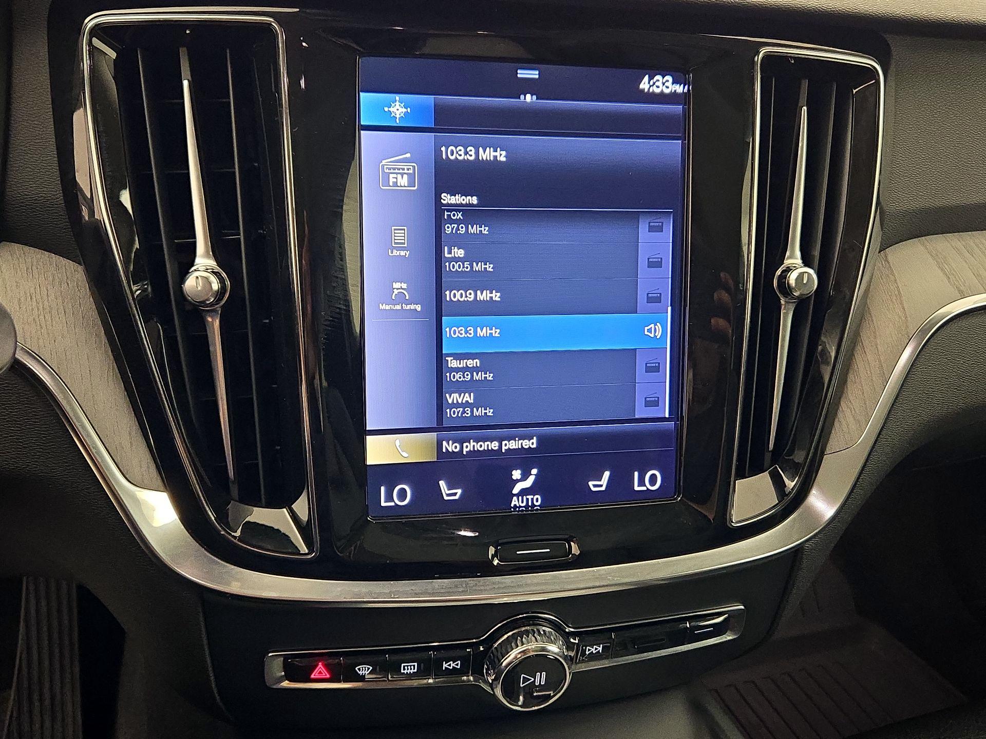 Thumbnail: 2021 Volvo S60 - 15