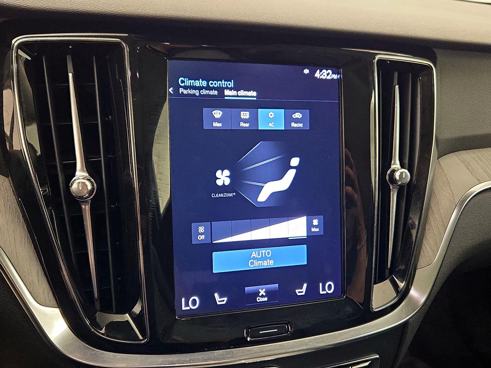 Thumbnail: 2021 Volvo S60 - 16