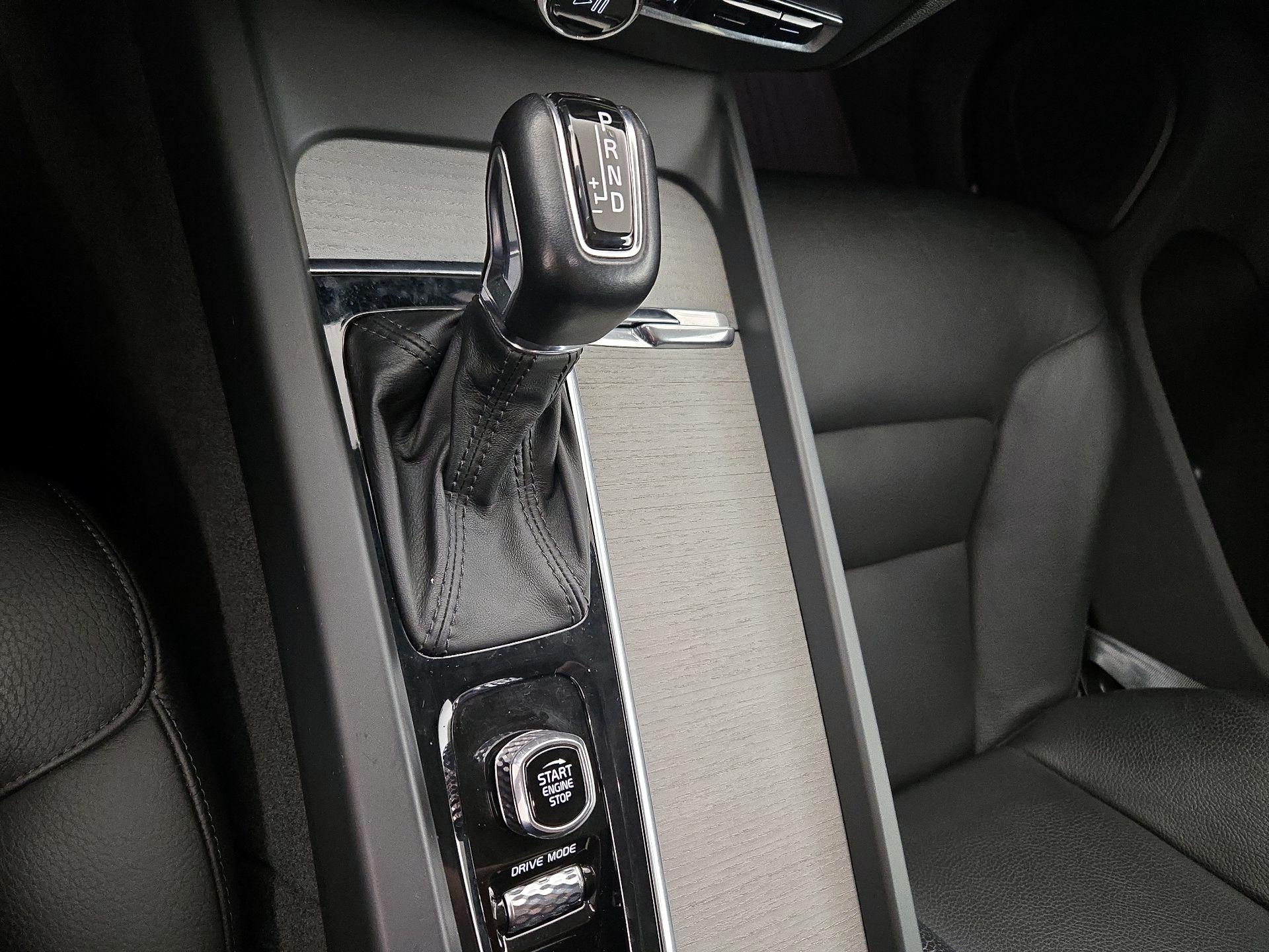 Thumbnail: 2021 Volvo S60 - 17