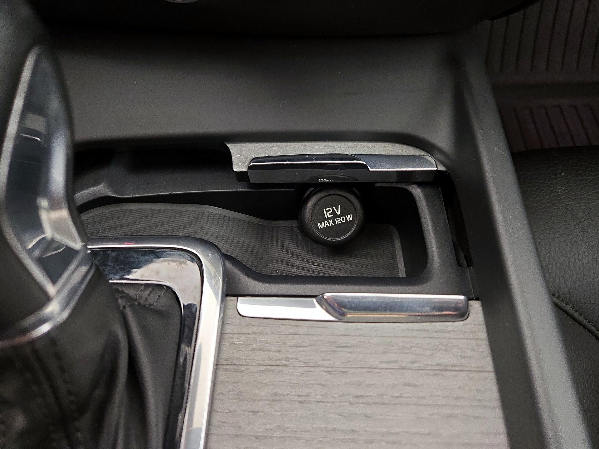 Thumbnail: 2021 Volvo S60 - 18