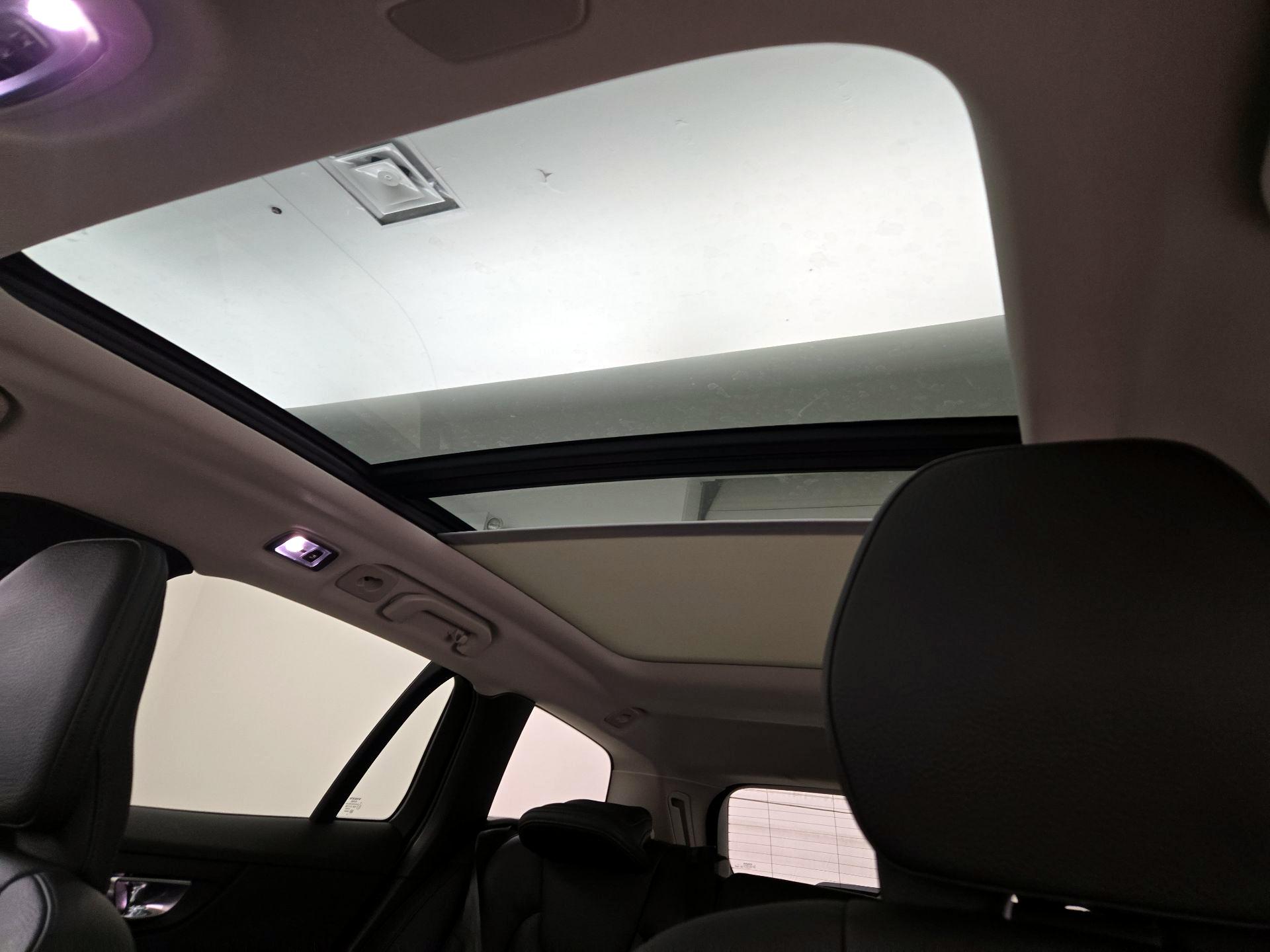Thumbnail: 2021 Volvo S60 - 19