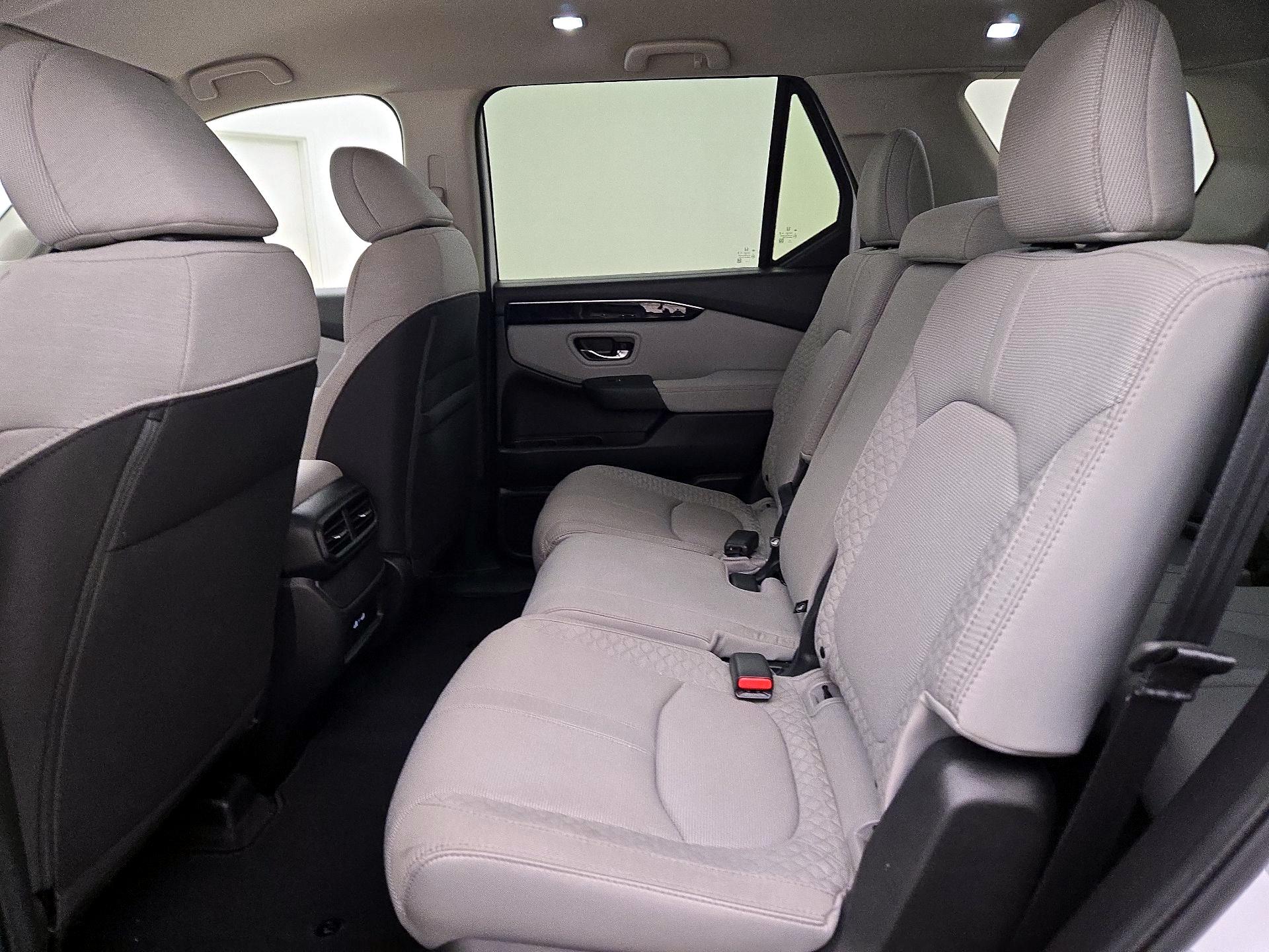 Thumbnail: 2023 Honda Pilot - 19