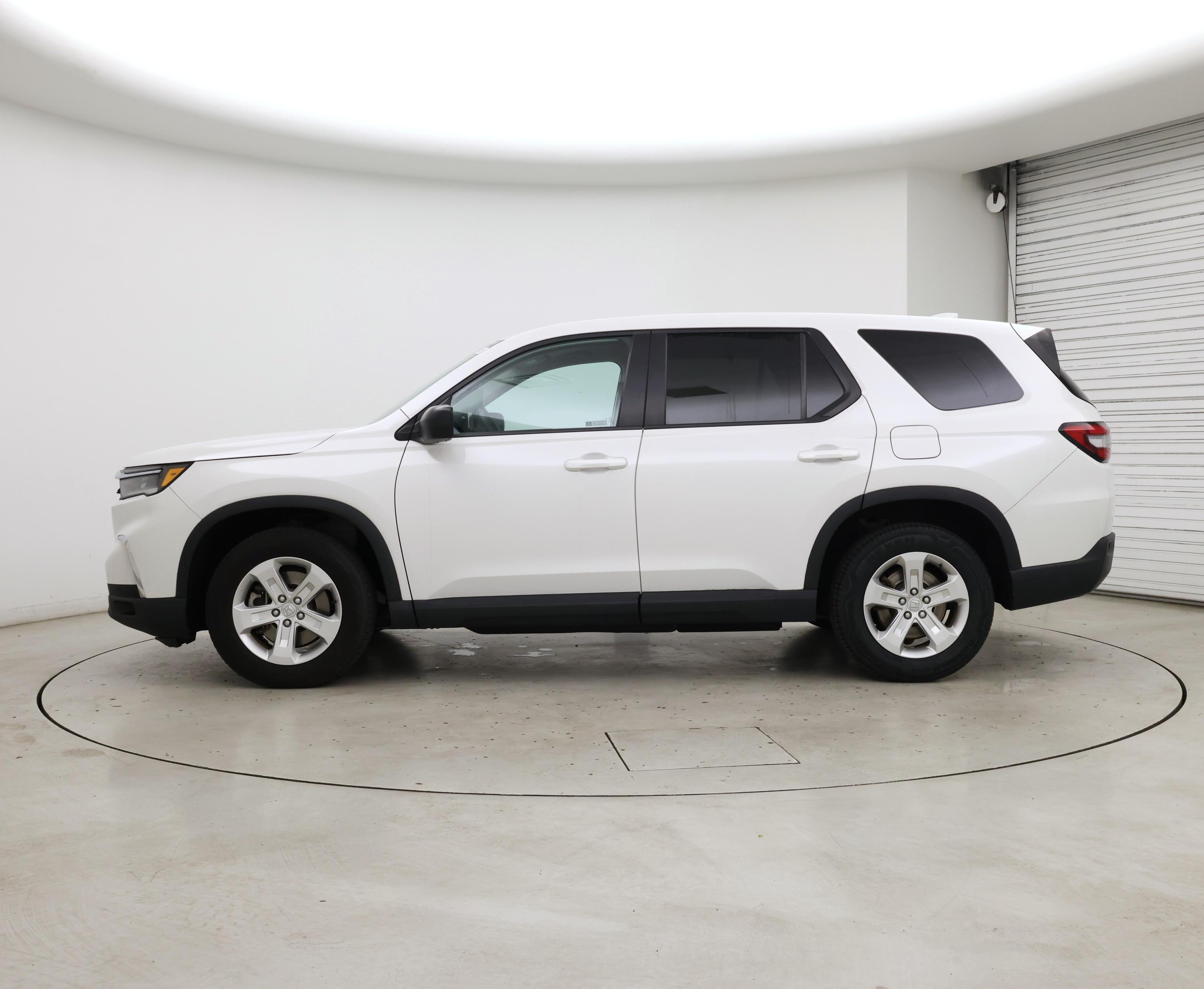 Thumbnail: 2023 Honda Pilot - 3